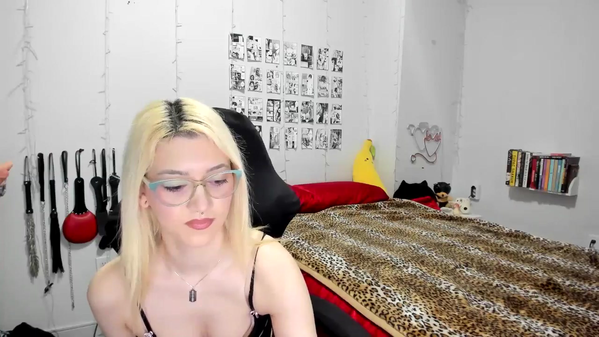 Gallery image thumbnail from AnnaTame's myfreecams stream on, 03/19/2025, 04:22 image 5 of 20