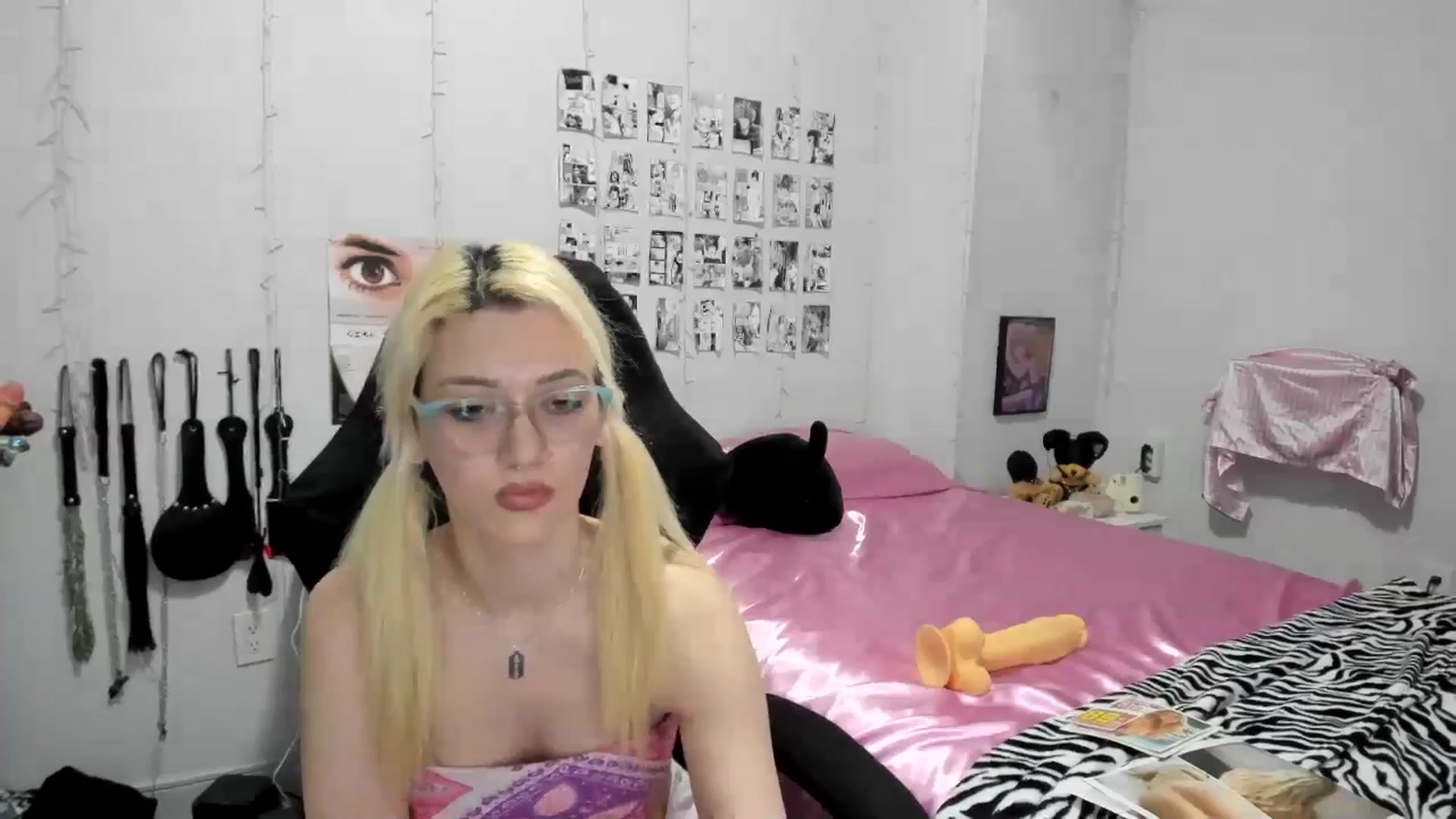 Gallery image thumbnail from AnnaTame's myfreecams stream on, 03/20/2025, 11:44 image 17 of 20