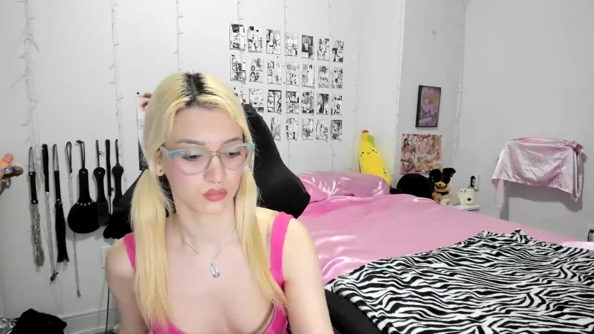 Gallery image thumbnail from AnnaTame's myfreecams stream on, 03/24/2025, 04:53 image 8 of 20