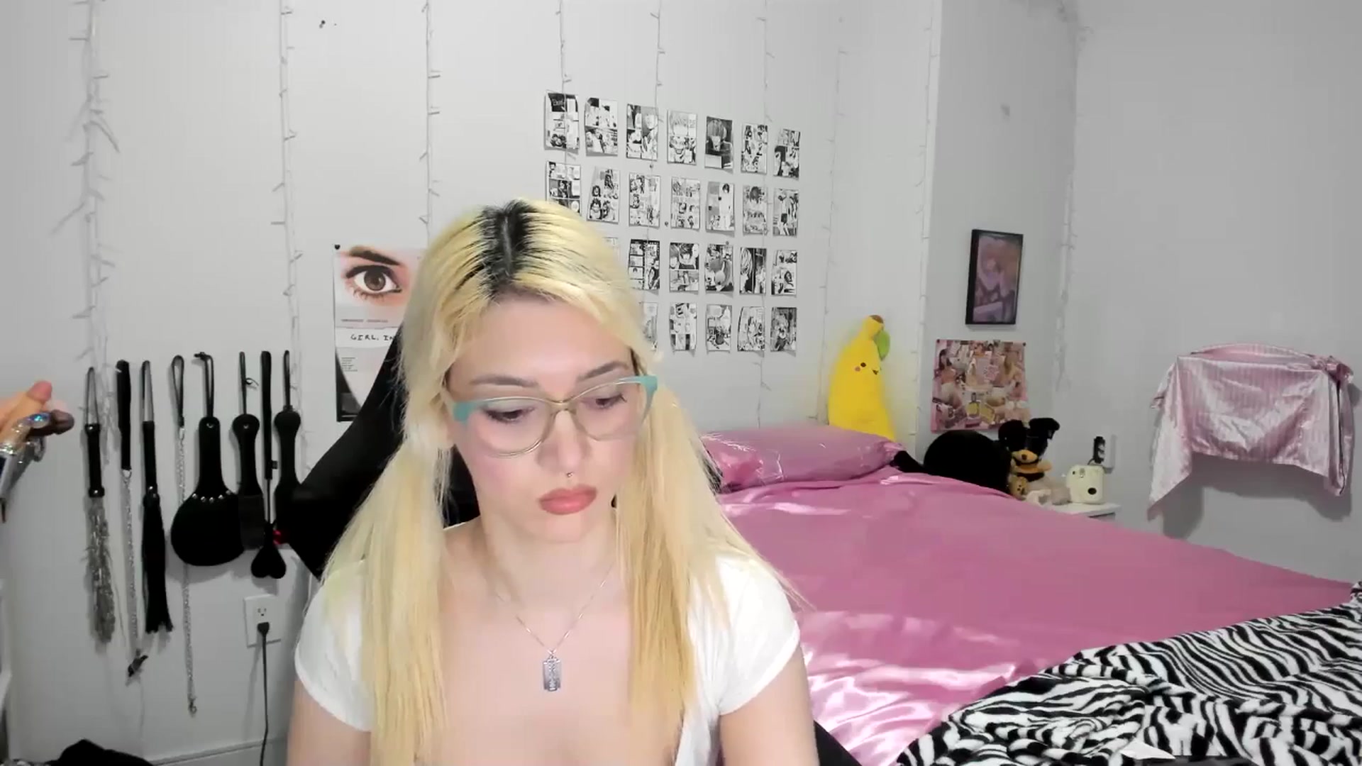 Gallery image thumbnail from AnnaTame's myfreecams stream on, 03/25/2025, 04:32 image 8 of 20