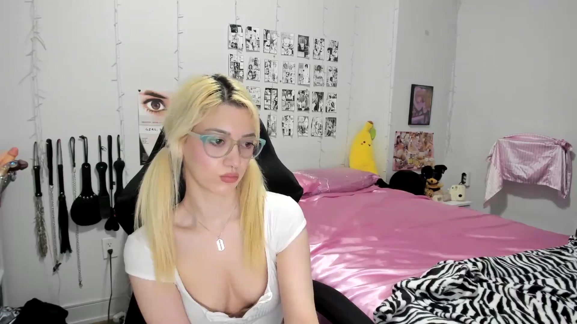 Gallery image thumbnail from AnnaTame's myfreecams stream on, 03/25/2025, 06:08 image 5 of 20