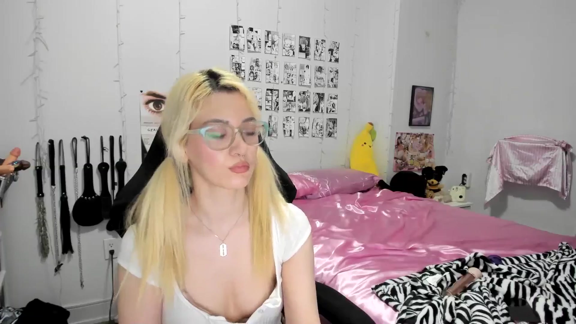 Gallery image thumbnail from AnnaTame's myfreecams stream on, 03/25/2025, 06:08 image 18 of 20