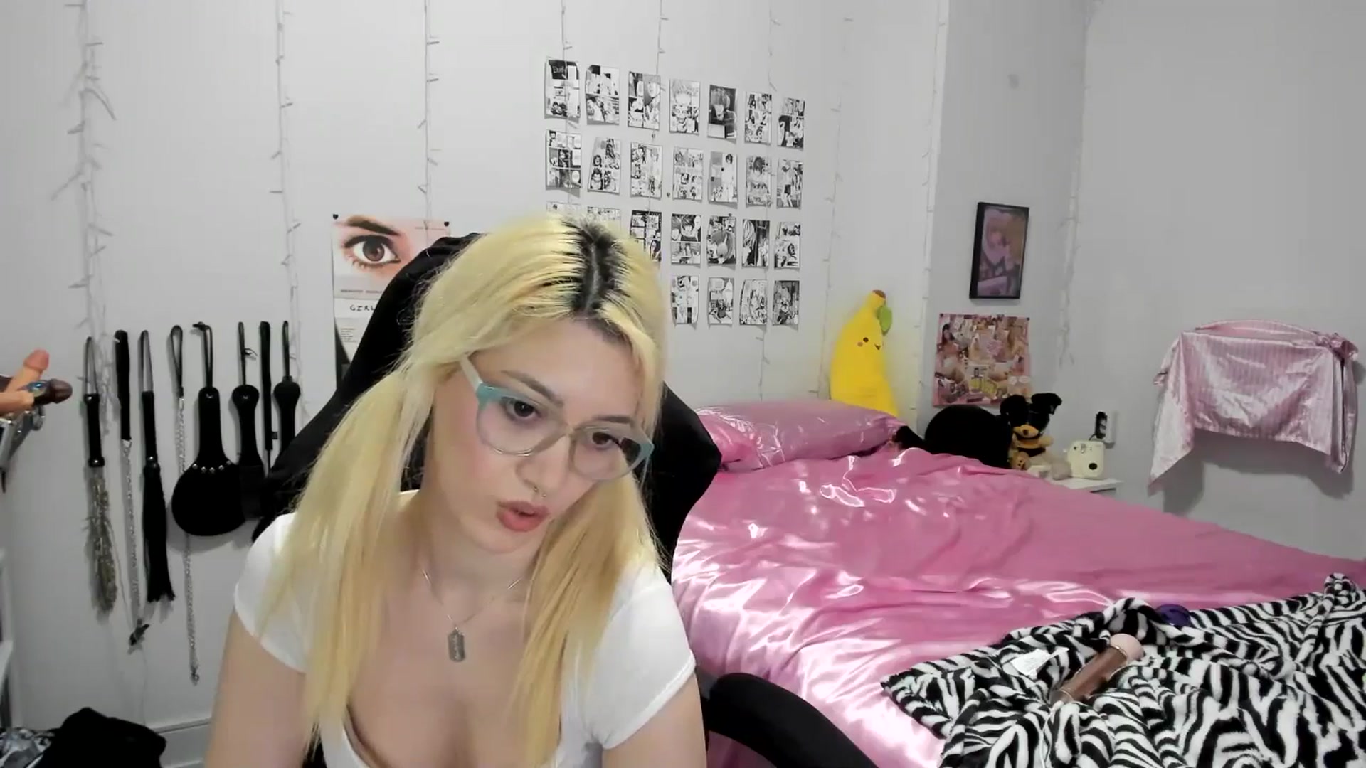 Gallery image thumbnail from AnnaTame's myfreecams stream on, 03/25/2025, 06:26 image 5 of 20
