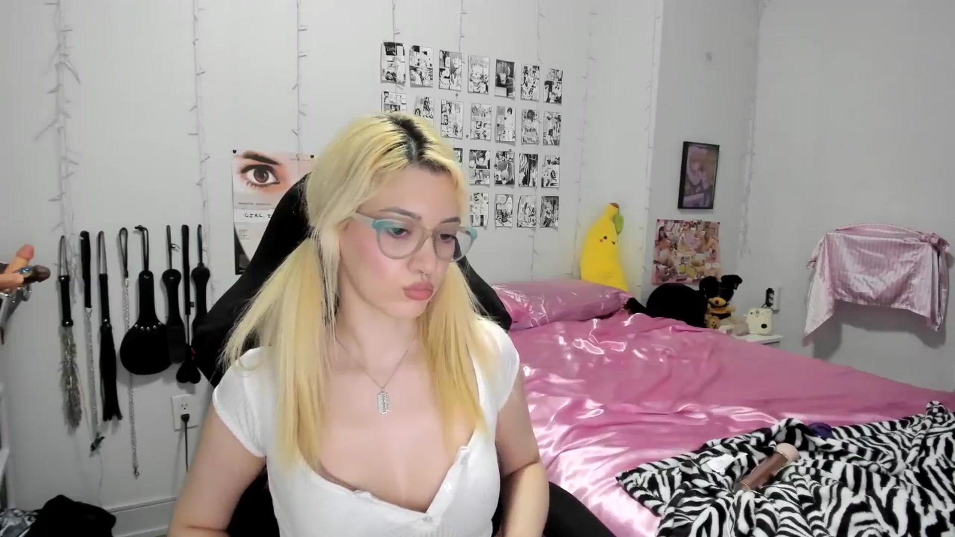 Gallery image thumbnail from AnnaTame's myfreecams stream on, 03/25/2025, 06:26 image 8 of 20