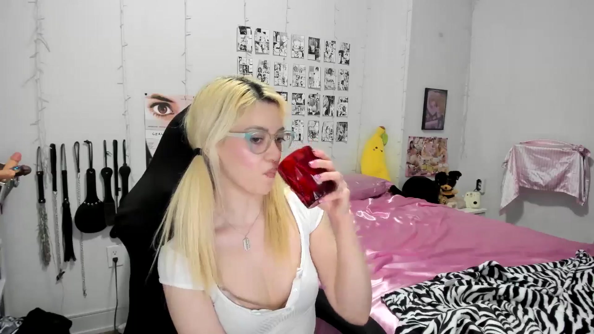 Gallery image thumbnail from AnnaTame's myfreecams stream on, 03/25/2025, 06:26 image 18 of 20