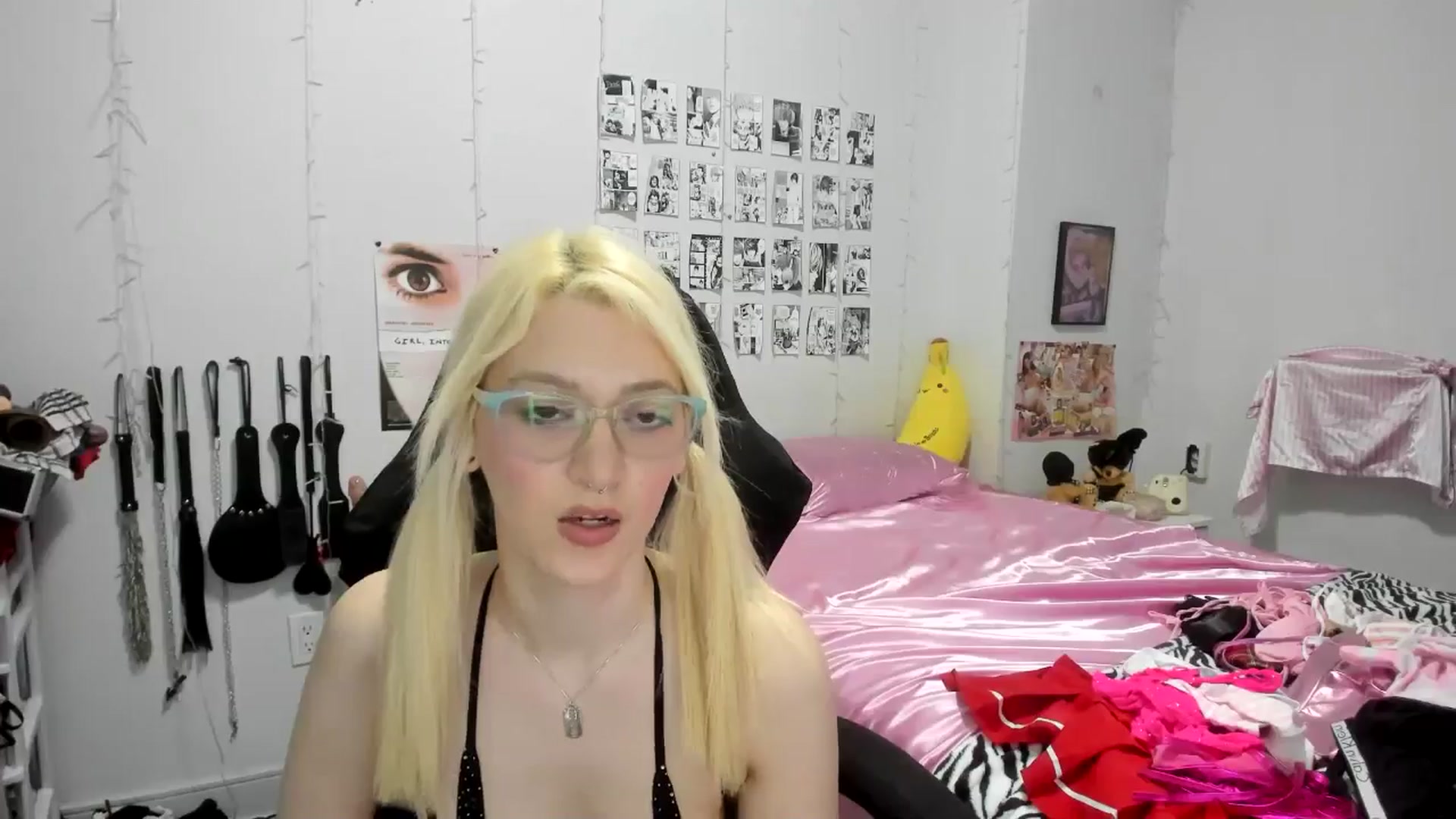 Gallery image thumbnail from AnnaTame's myfreecams stream on, 04/06/2025, 07:14 image 10 of 20