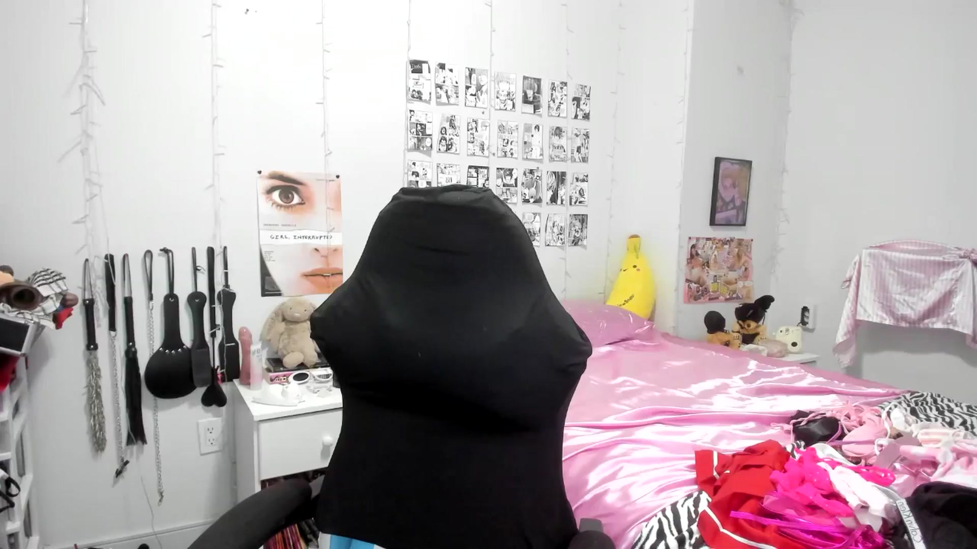 Gallery image thumbnail from AnnaTame's myfreecams stream on, 04/06/2025, 07:14 image 18 of 20