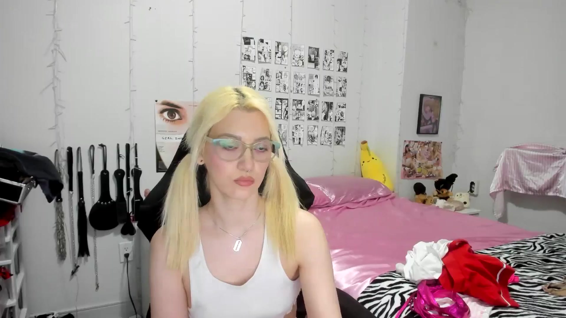 Gallery image thumbnail from AnnaTame's myfreecams stream on, 04/12/2025, 10:43 image 8 of 20