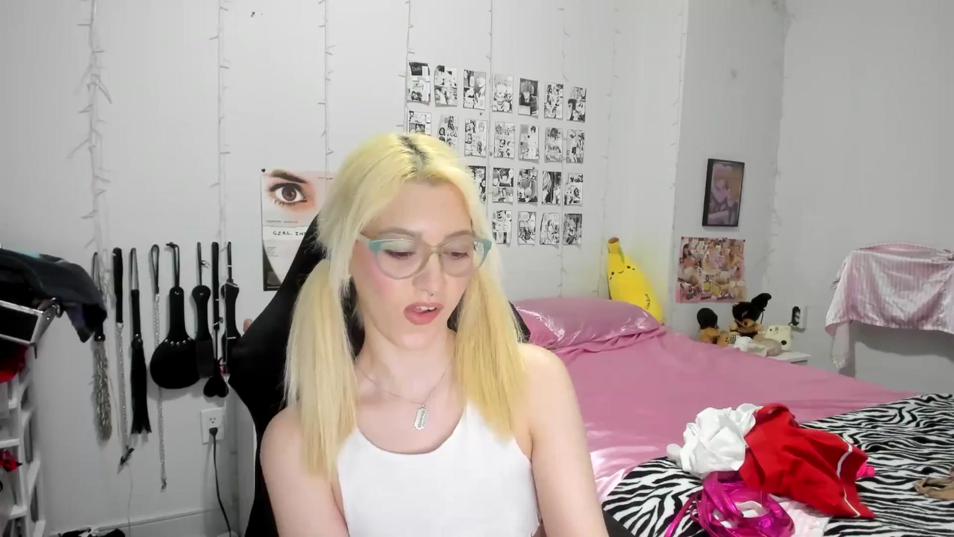 Gallery image thumbnail from AnnaTame's myfreecams stream on, 04/12/2025, 10:43 image 7 of 20