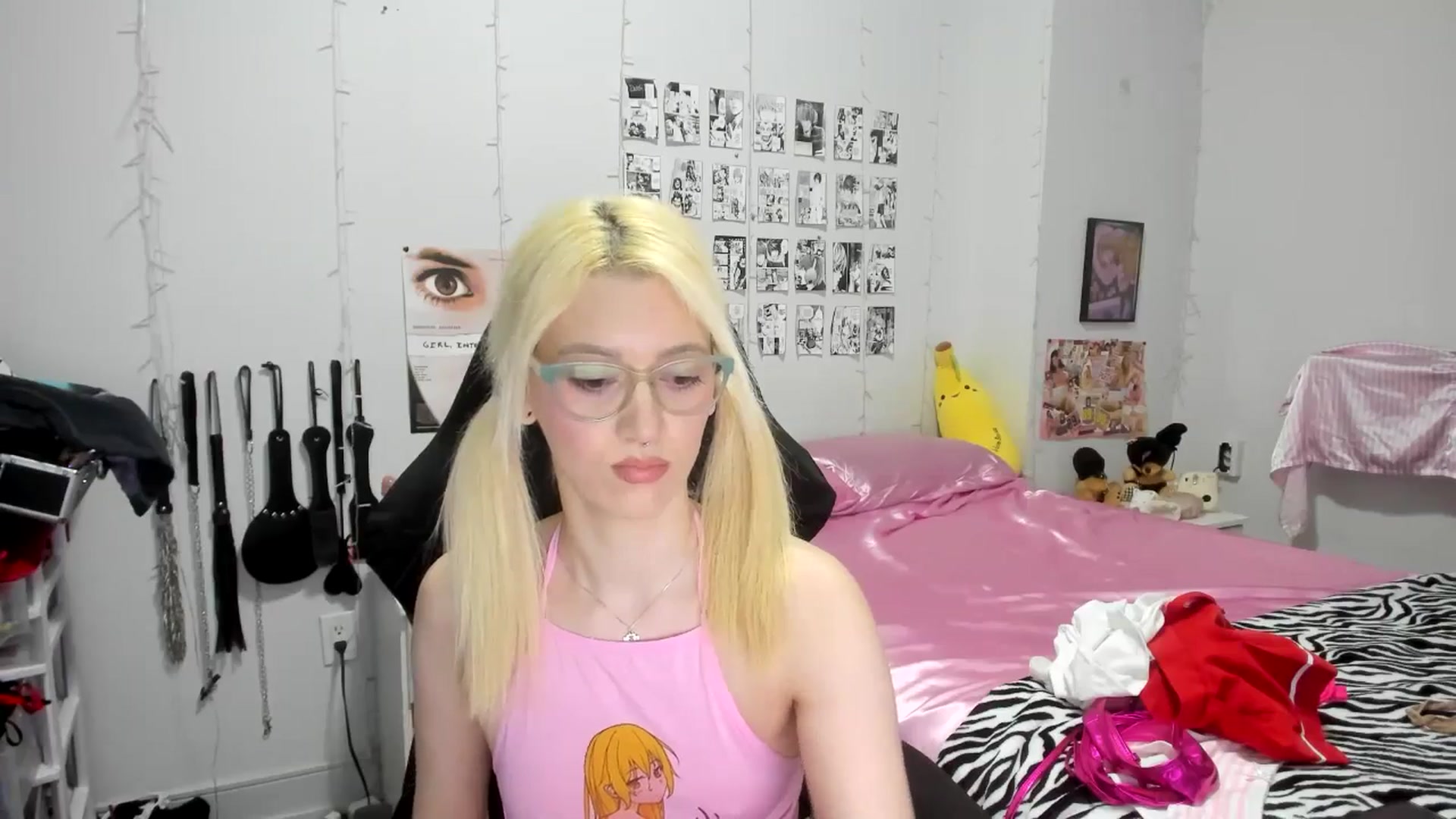 Gallery image thumbnail from AnnaTame's myfreecams stream on, 04/12/2025, 10:43 image 11 of 20
