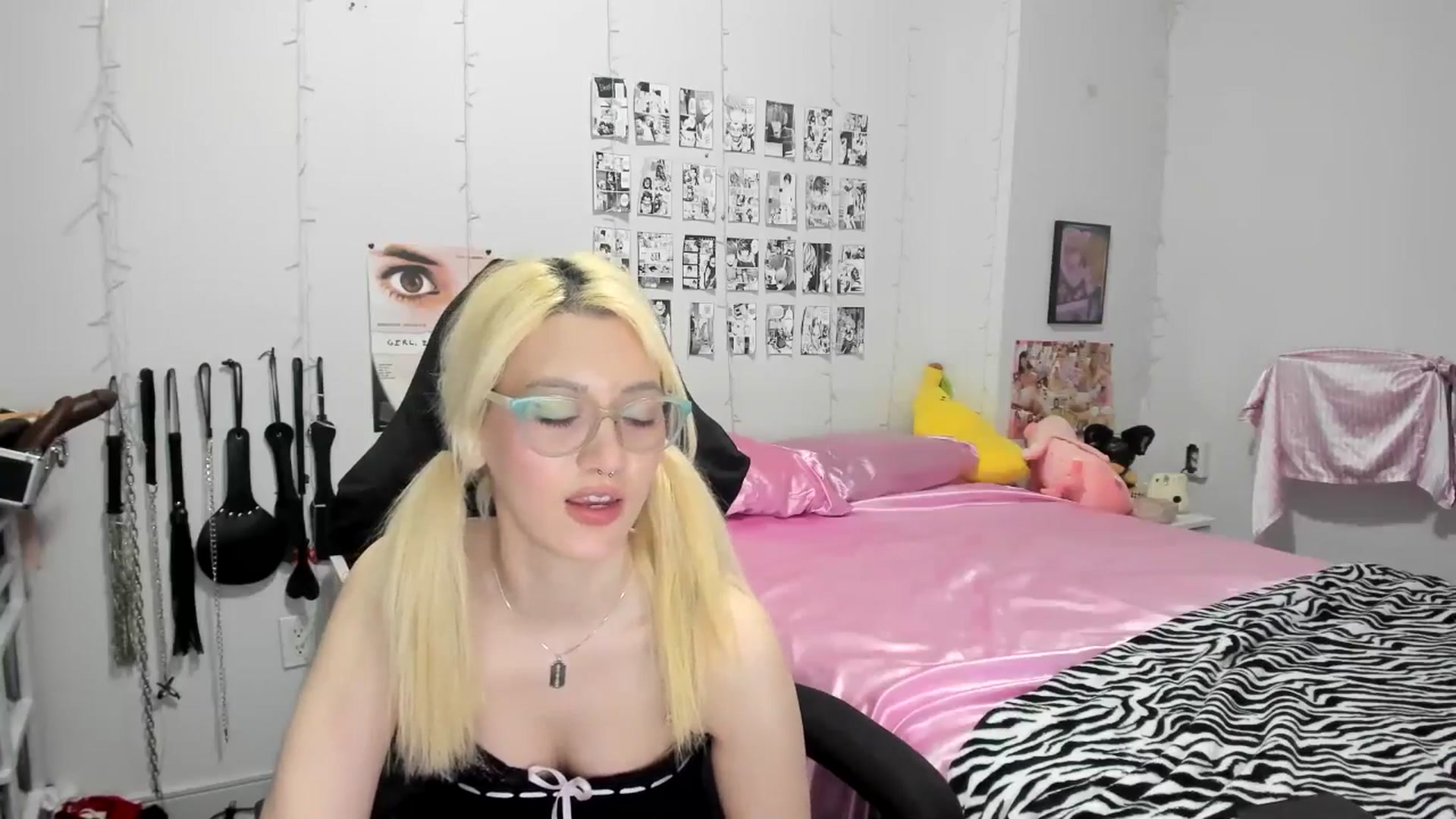 Gallery image thumbnail from AnnaTame's myfreecams stream on, 04/27/2025, 12:10 image 5 of 20