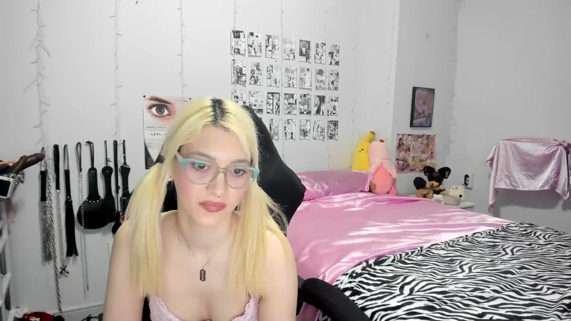 Gallery image thumbnail from AnnaTame's myfreecams stream on, 04/28/2025, 04:53 image 3 of 20