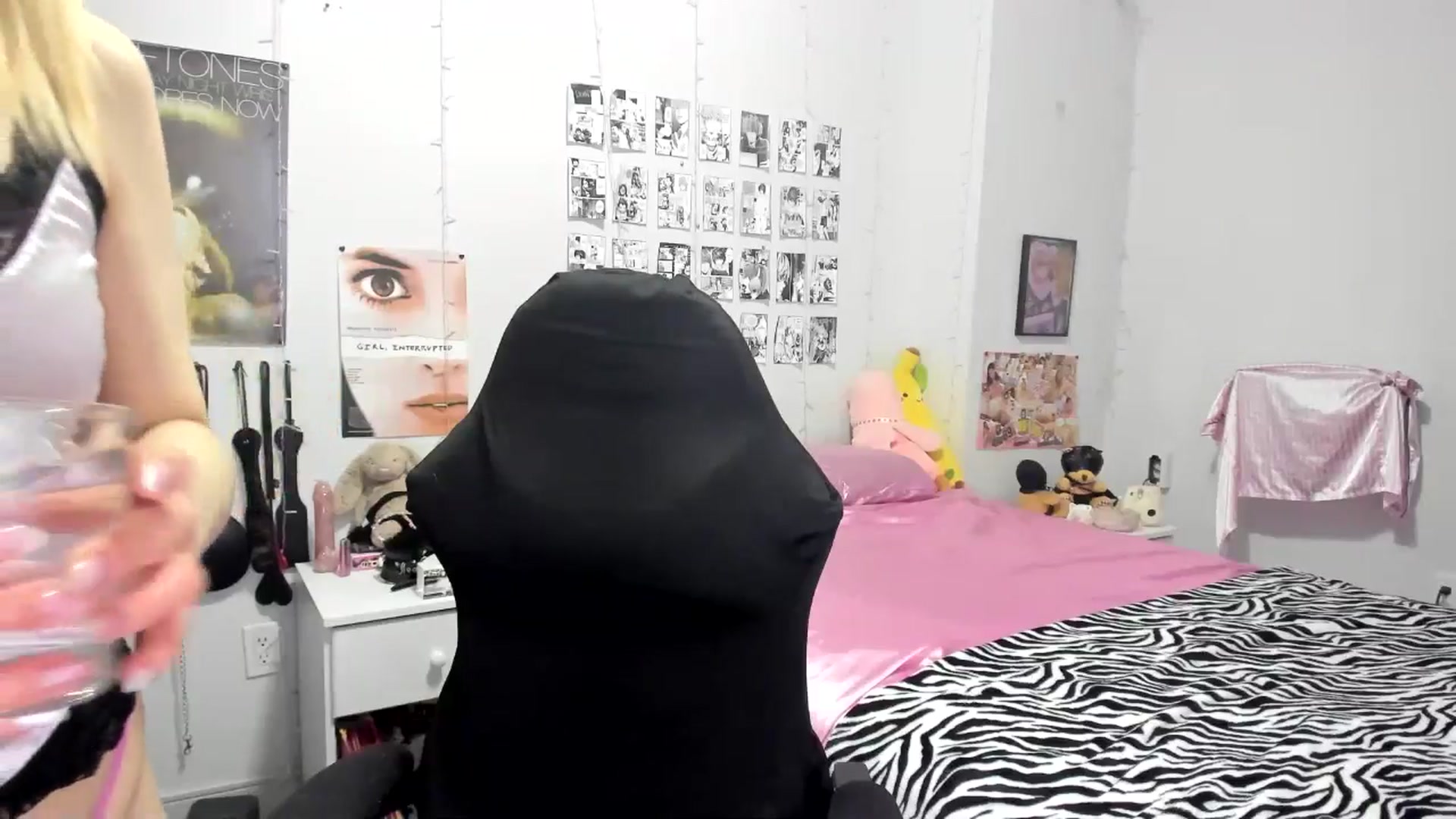 Gallery image thumbnail from AnnaTame's myfreecams stream on, 05/05/2025, 04:07 image 3 of 20