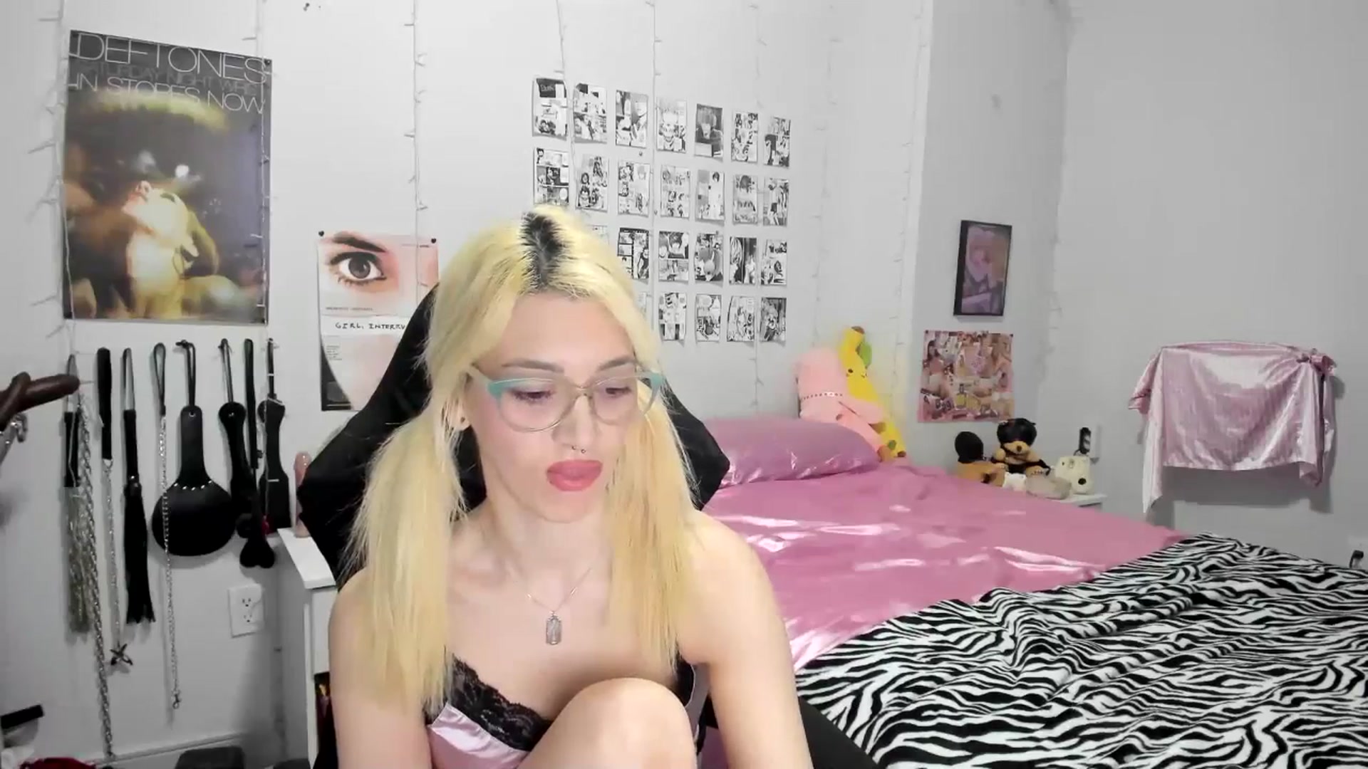 Gallery image thumbnail from AnnaTame's myfreecams stream on, 05/05/2025, 04:07 image 8 of 20