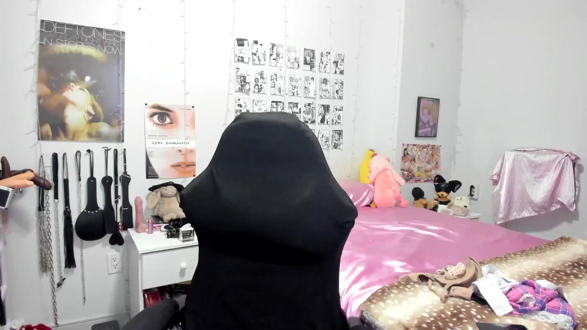 Gallery image thumbnail from AnnaTame's myfreecams stream on, 05/16/2025, 09:20 image 2 of 20