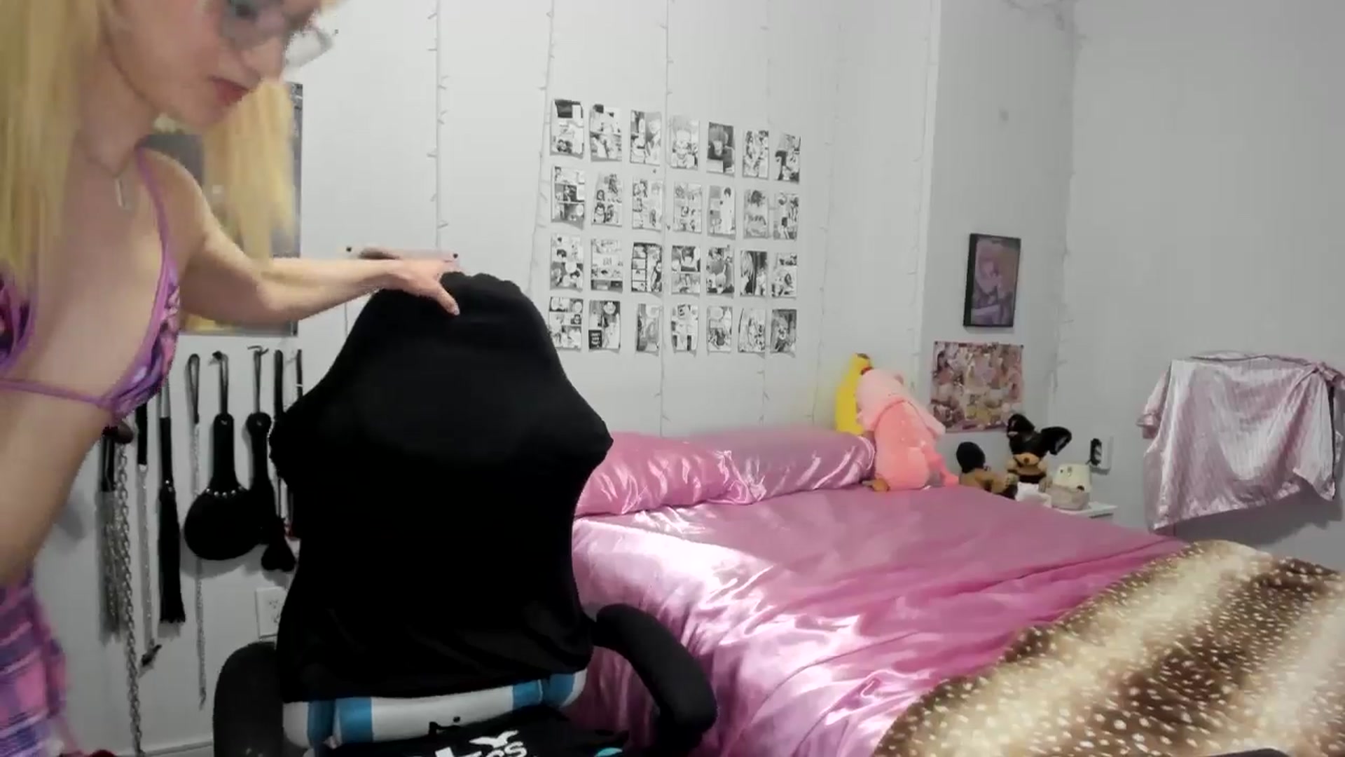 Gallery image thumbnail from AnnaTame's myfreecams stream on, 05/16/2025, 09:20 image 18 of 20