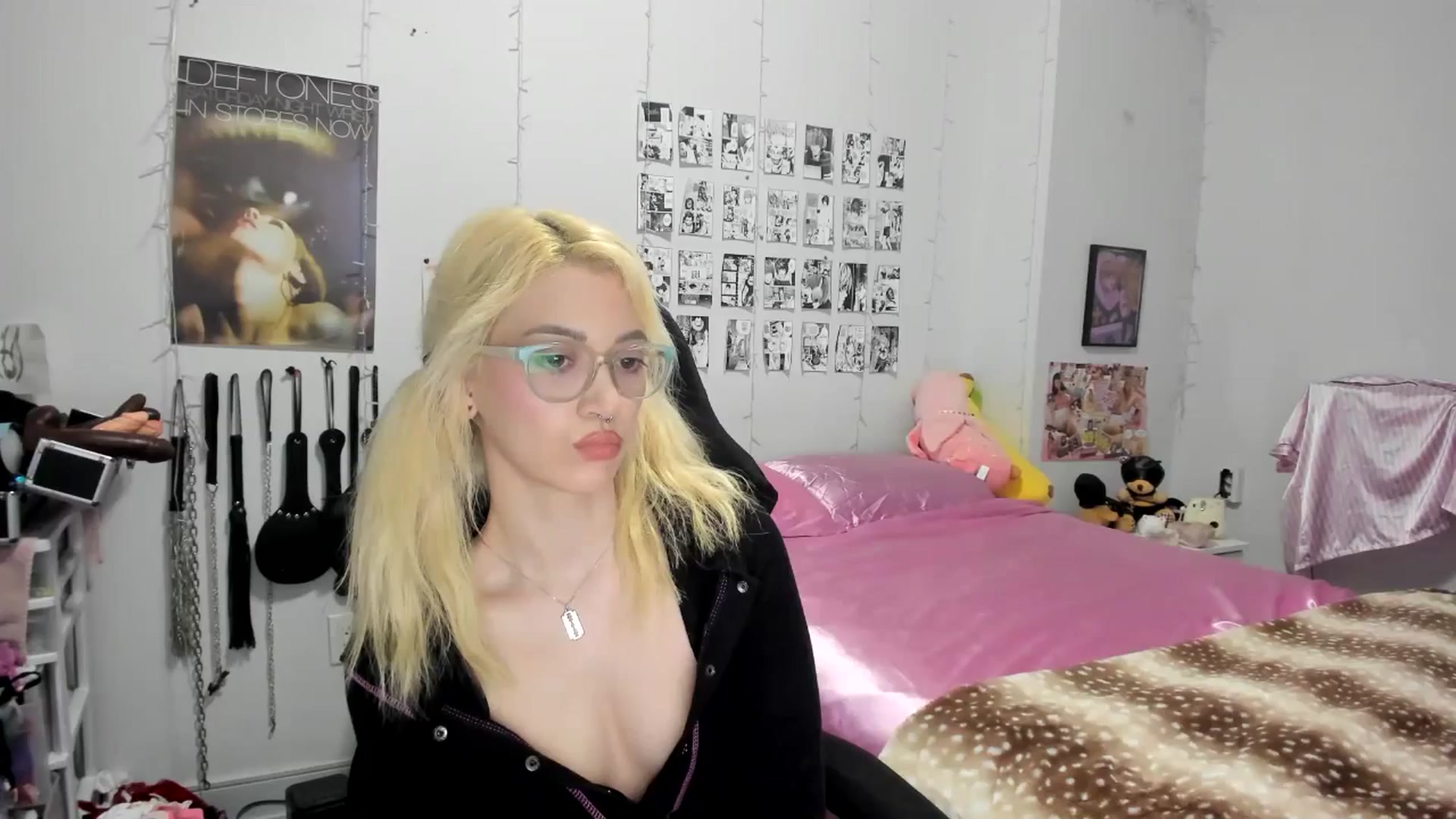 Gallery image thumbnail from AnnaTame's myfreecams stream on, 05/26/2025, 04:39 image 19 of 20