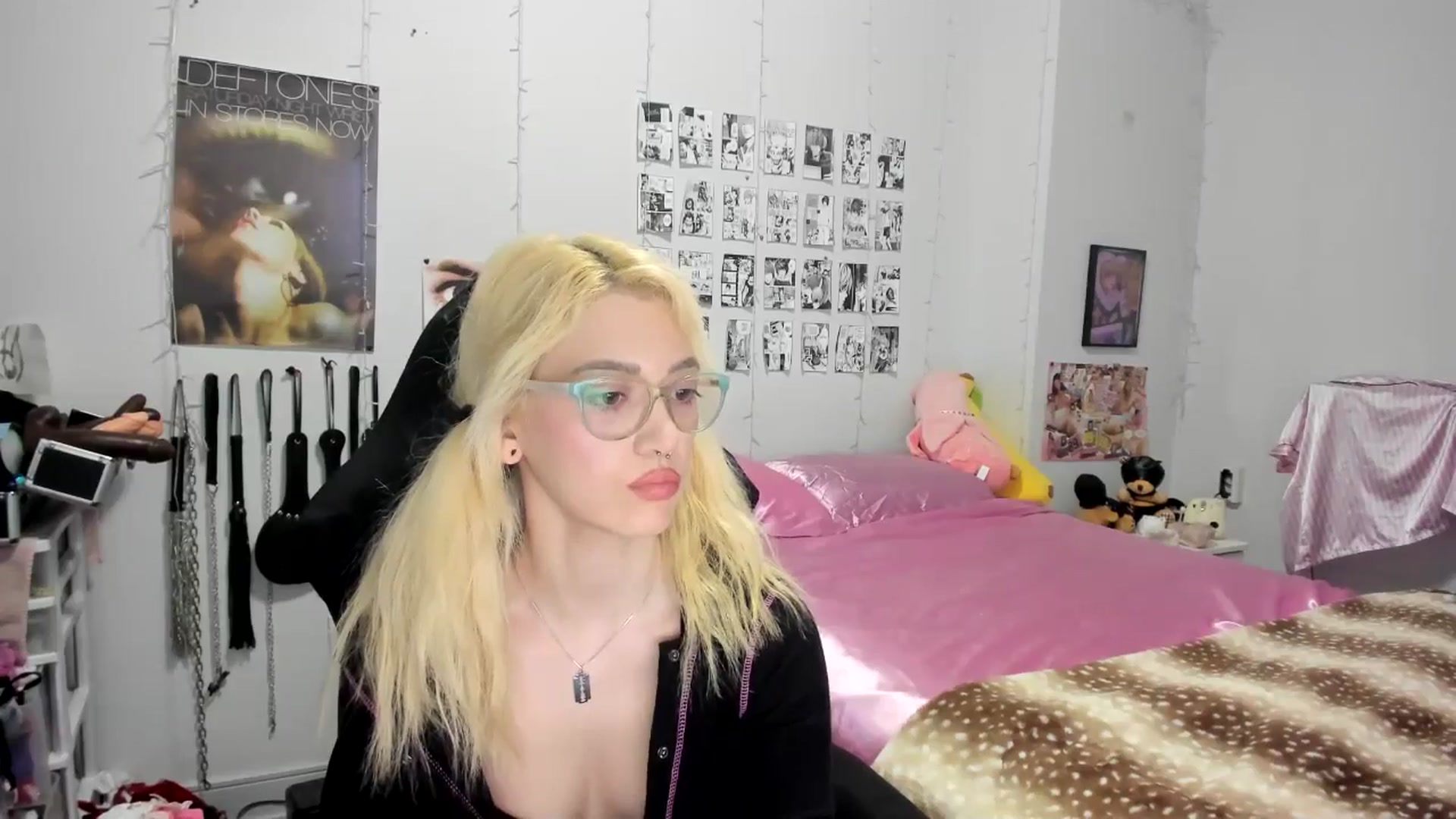 Gallery image thumbnail from AnnaTame's myfreecams stream on, 05/26/2025, 04:39 image 8 of 20