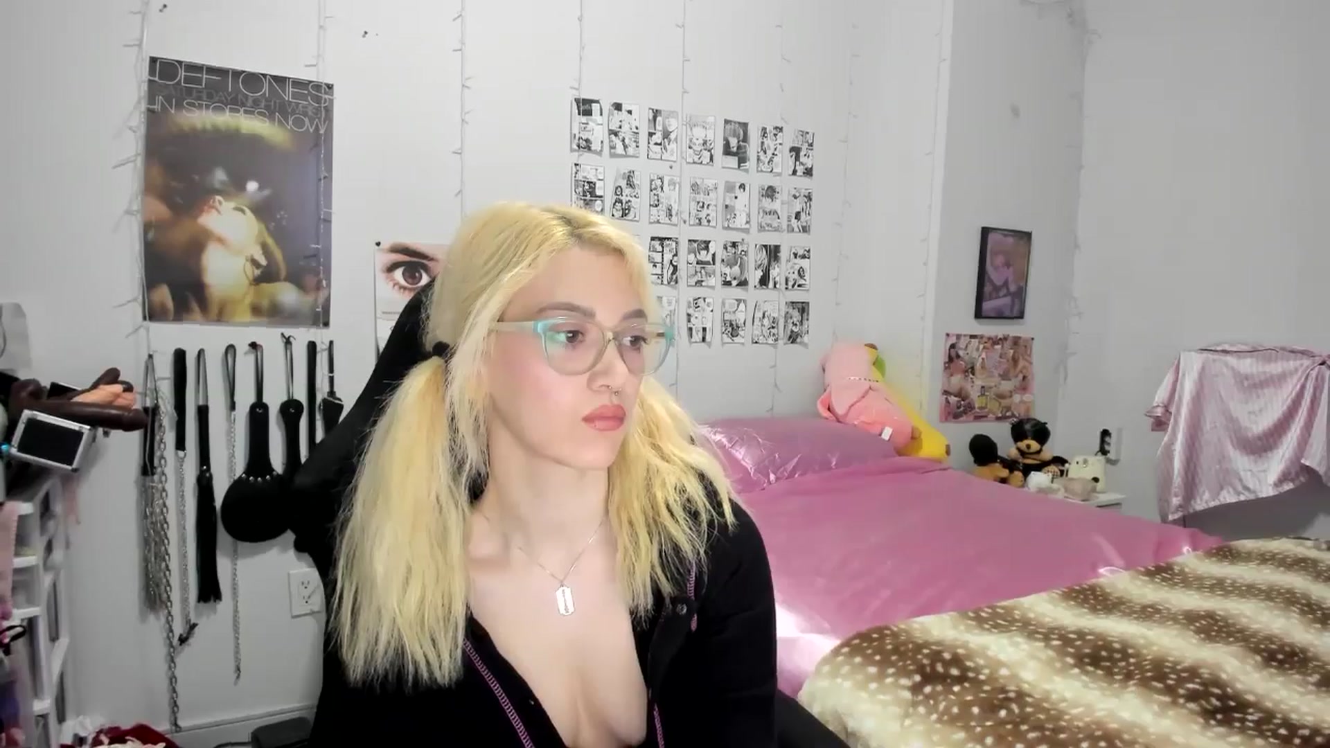 Gallery image thumbnail from AnnaTame's myfreecams stream on, 05/26/2025, 04:39 image 3 of 20