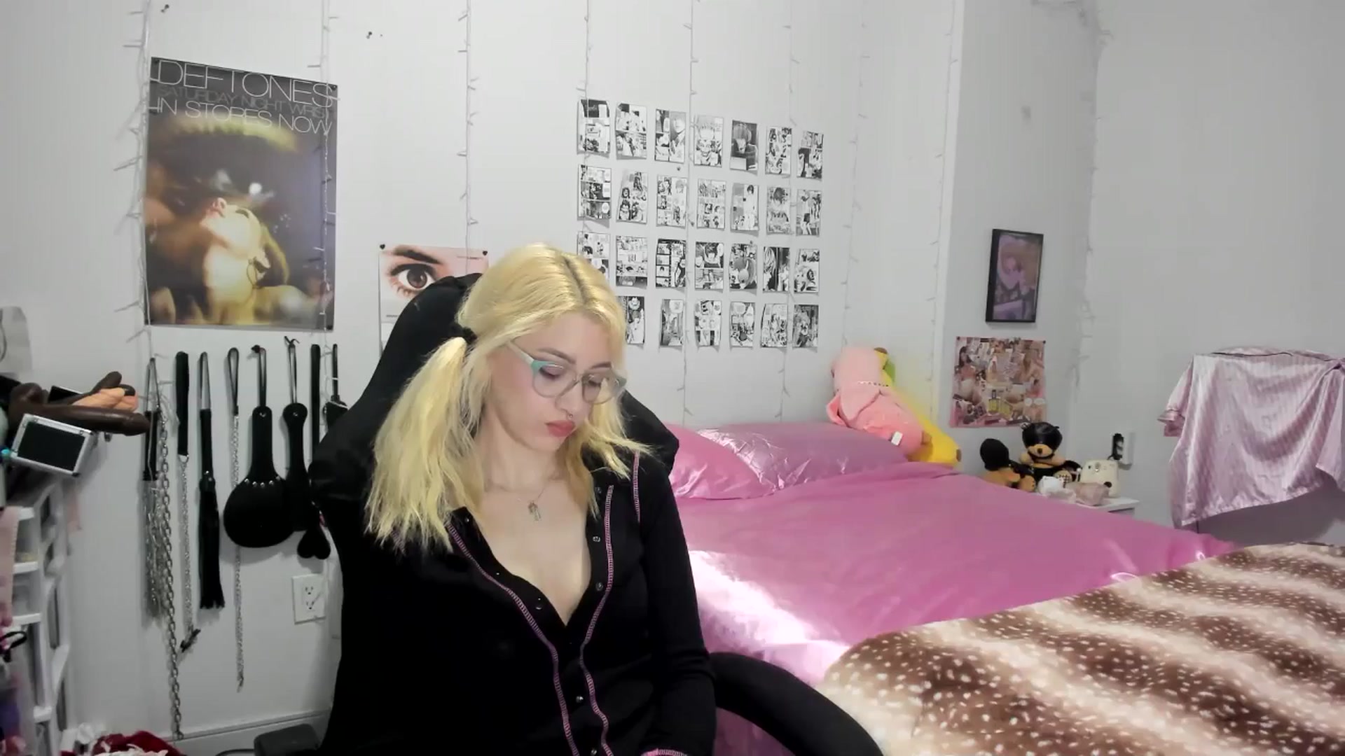 Gallery image thumbnail from AnnaTame's myfreecams stream on, 05/26/2025, 04:39 image 2 of 20