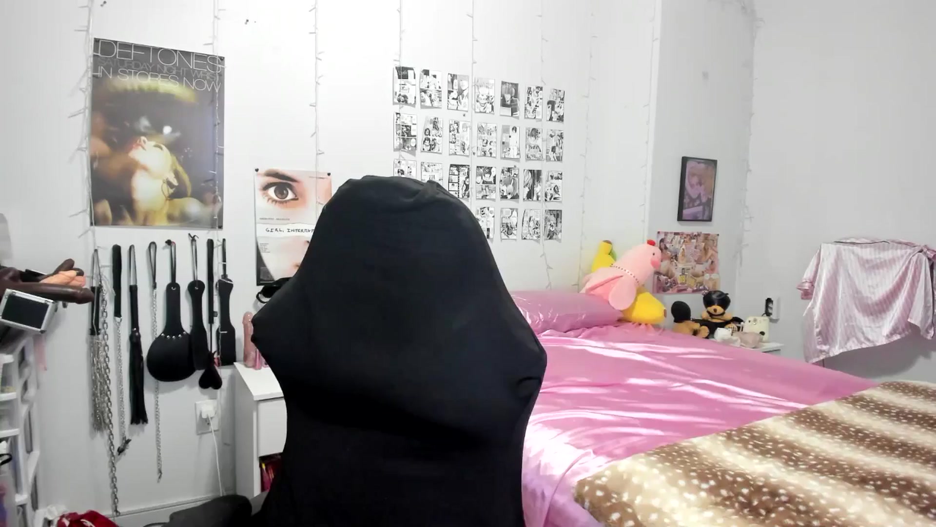 Gallery image thumbnail from AnnaTame's myfreecams stream on, 05/27/2025, 02:39 image 6 of 20