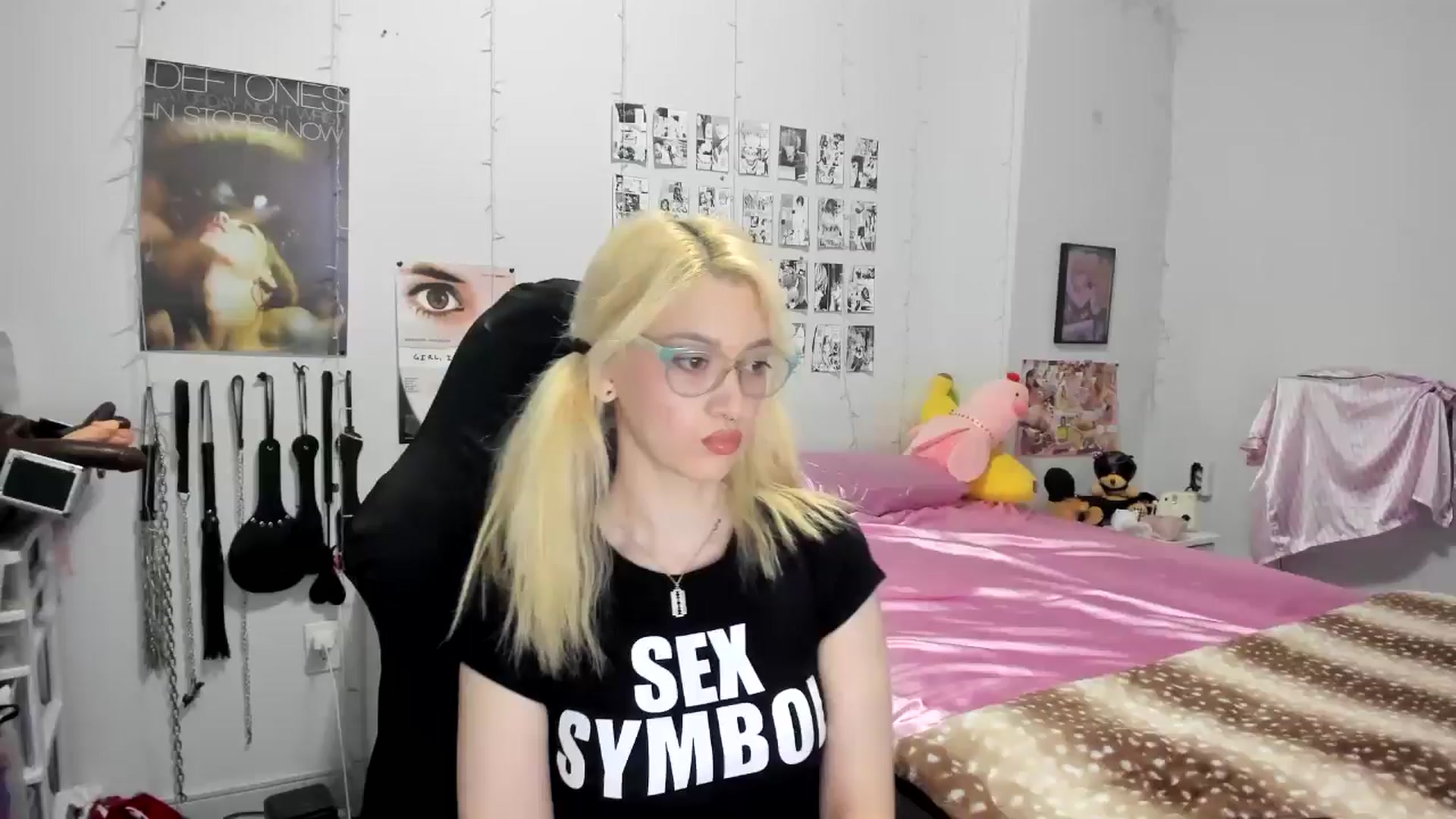 Gallery image thumbnail from AnnaTame's myfreecams stream on, 05/27/2025, 02:39 image 11 of 20