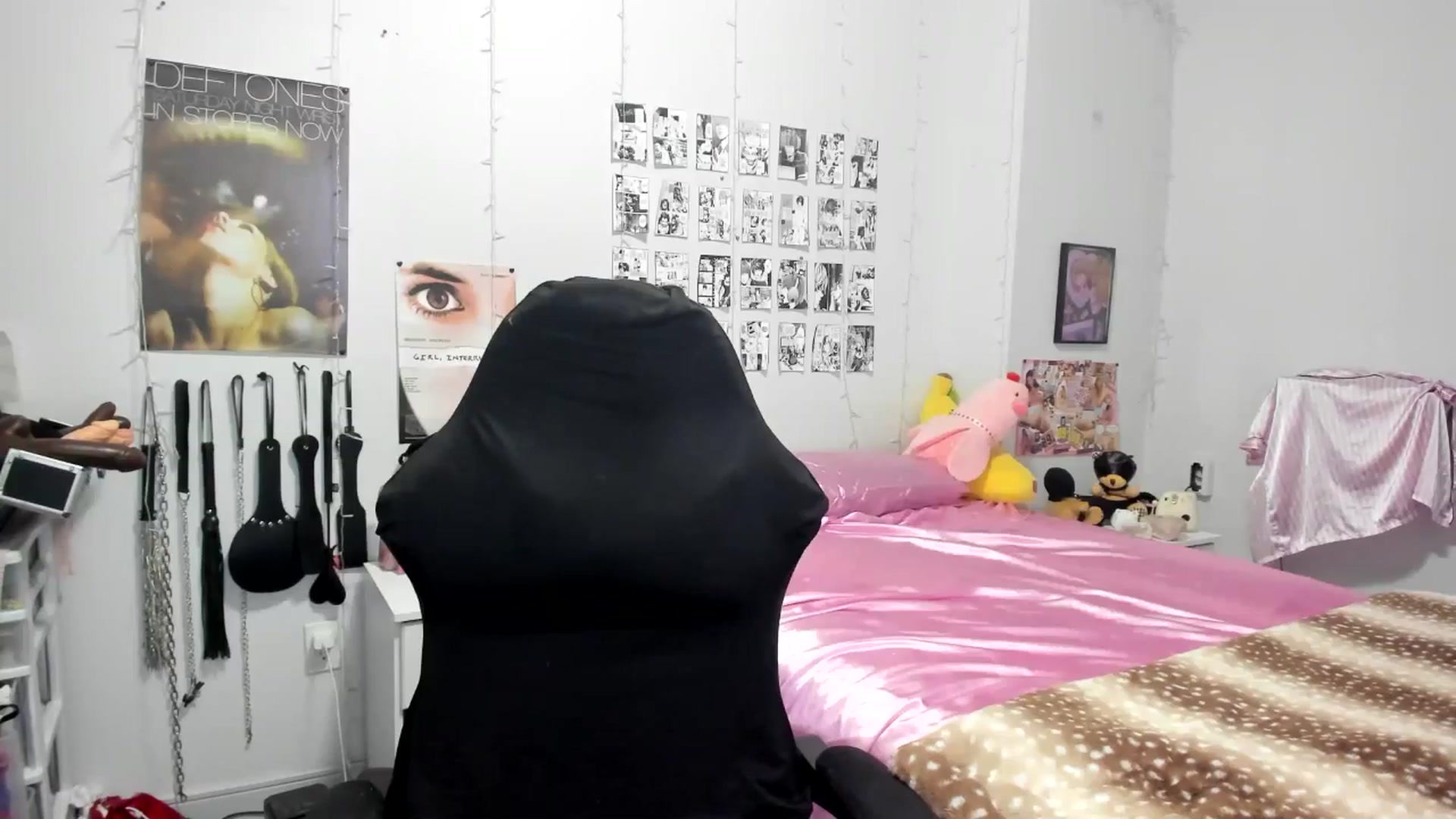 Gallery image thumbnail from AnnaTame's myfreecams stream on, 05/27/2025, 02:39 image 8 of 20