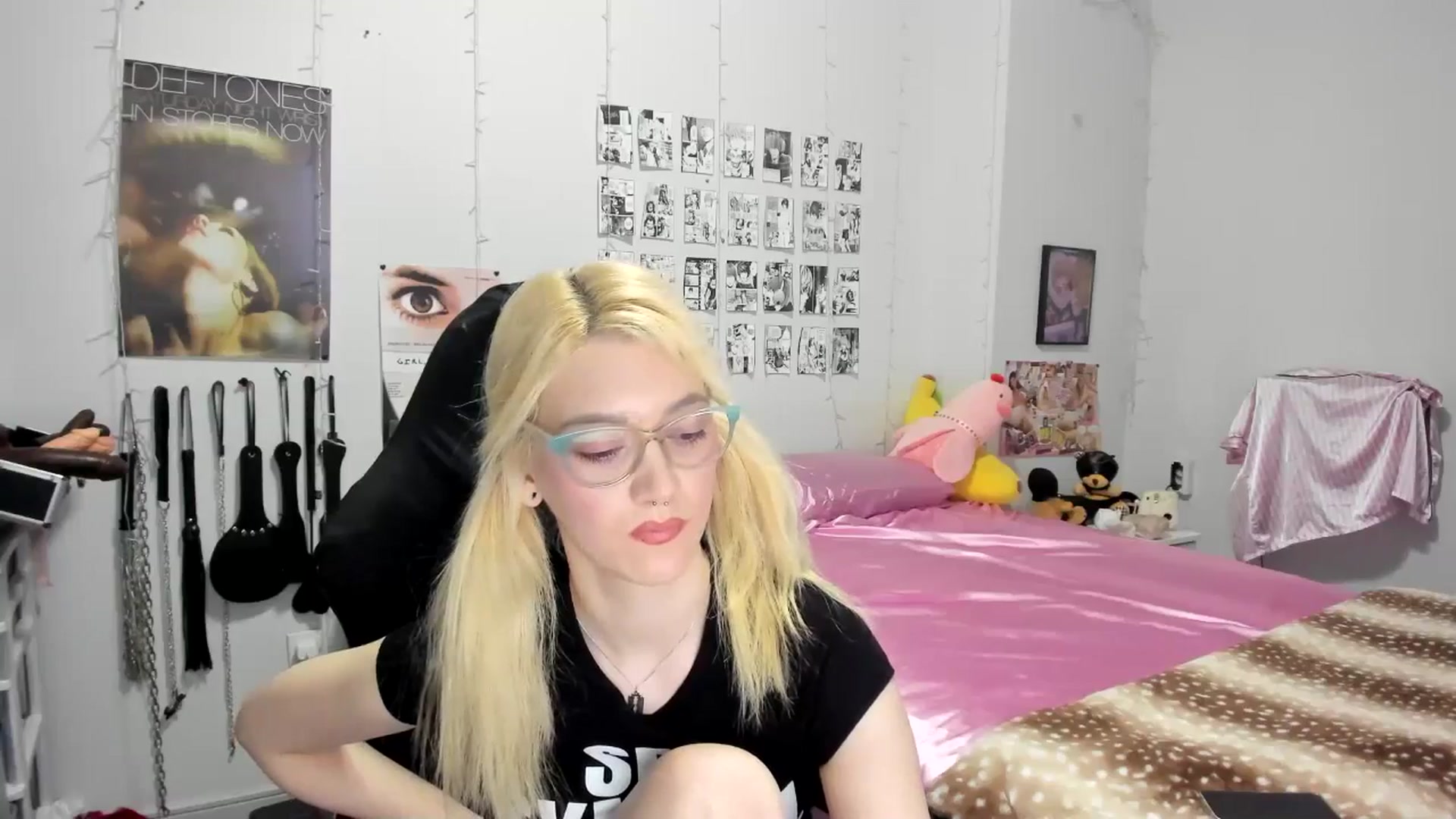 Gallery image thumbnail from AnnaTame's myfreecams stream on, 05/27/2025, 04:42 image 5 of 20