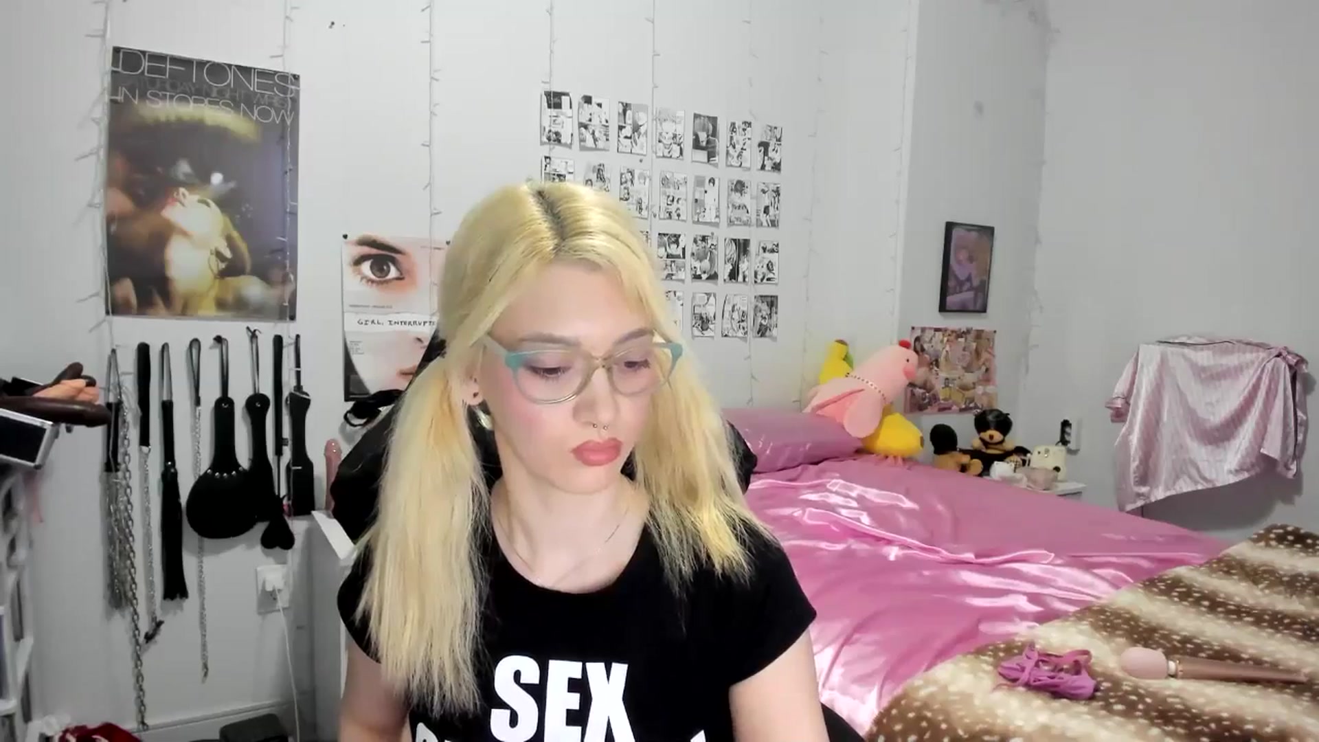 Gallery image thumbnail from AnnaTame's myfreecams stream on, 05/27/2025, 04:42 image 19 of 20
