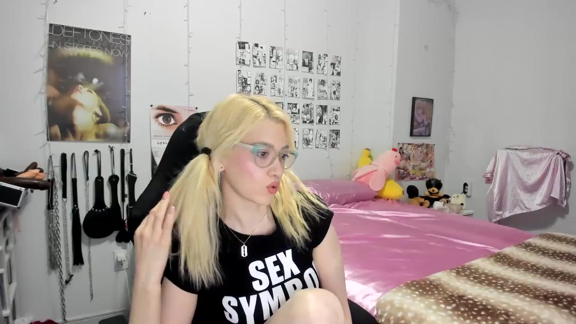 Gallery image thumbnail from AnnaTame's myfreecams stream on, 05/27/2025, 04:42 image 10 of 20