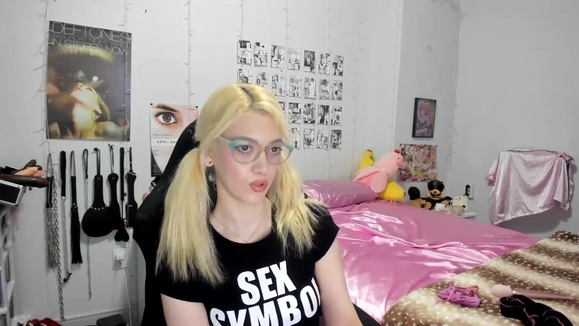 Gallery image thumbnail from AnnaTame's myfreecams stream on, 05/27/2025, 04:42 image 17 of 20
