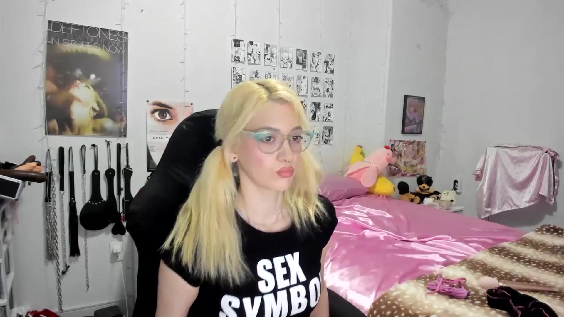 Gallery image thumbnail from AnnaTame's myfreecams stream on, 05/27/2025, 04:42 image 16 of 20