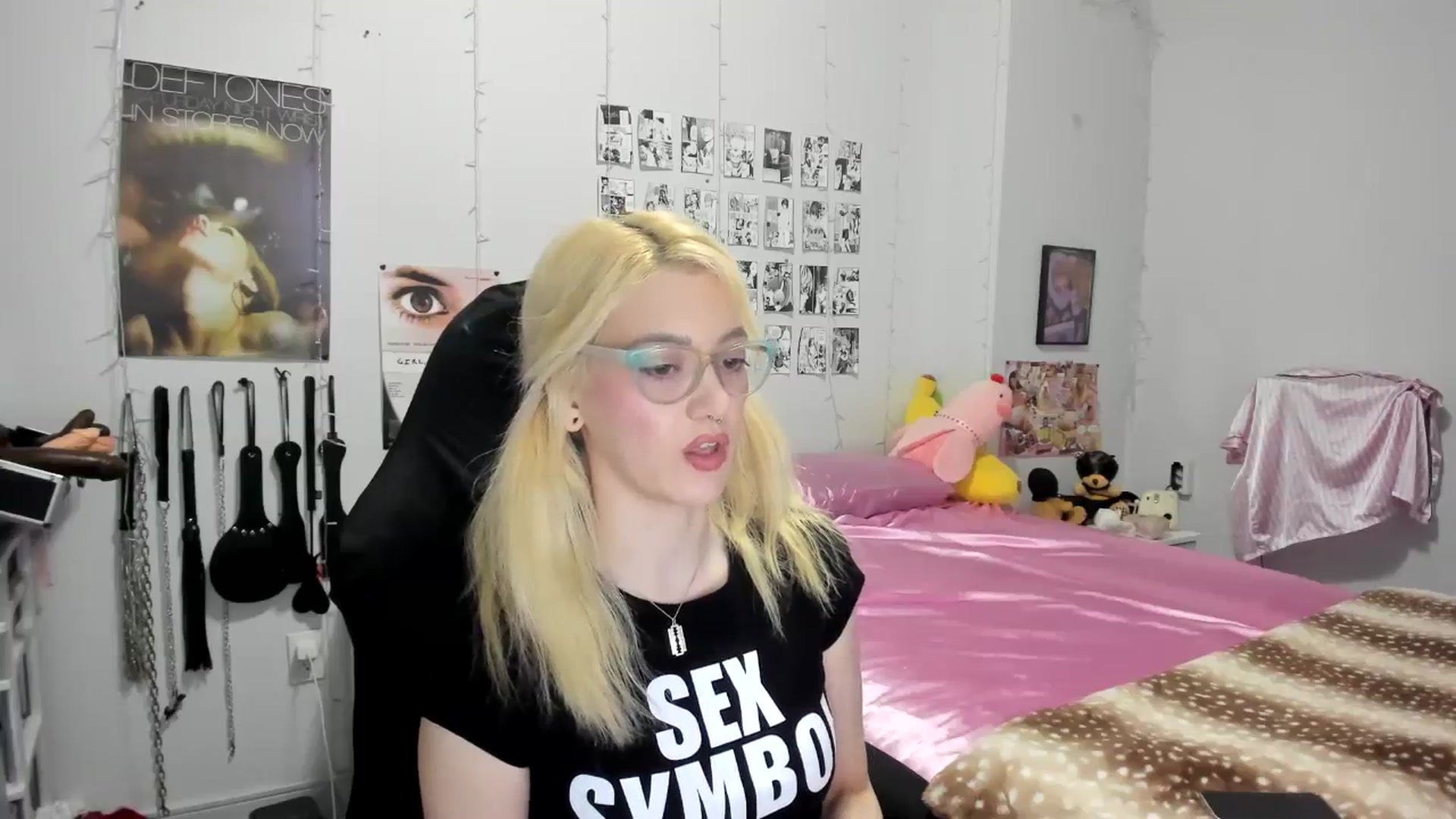 Gallery image thumbnail from AnnaTame's myfreecams stream on, 05/27/2025, 04:42 image 3 of 20