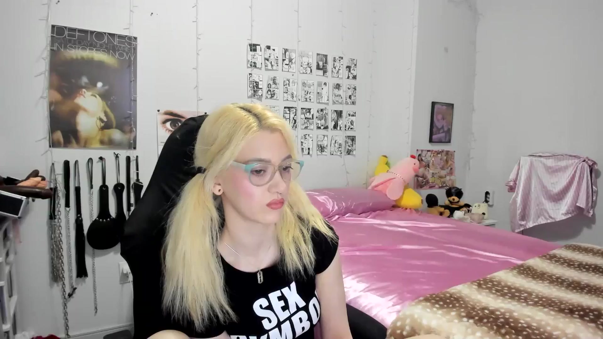 Gallery image thumbnail from AnnaTame's myfreecams stream on, 05/27/2025, 04:42 image 1 of 20