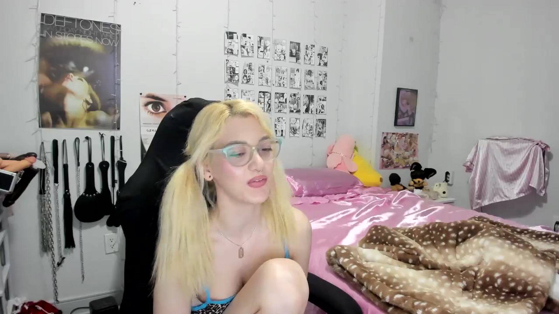 Gallery image thumbnail from AnnaTame's myfreecams stream on, 05/29/2025, 05:56 image 13 of 20