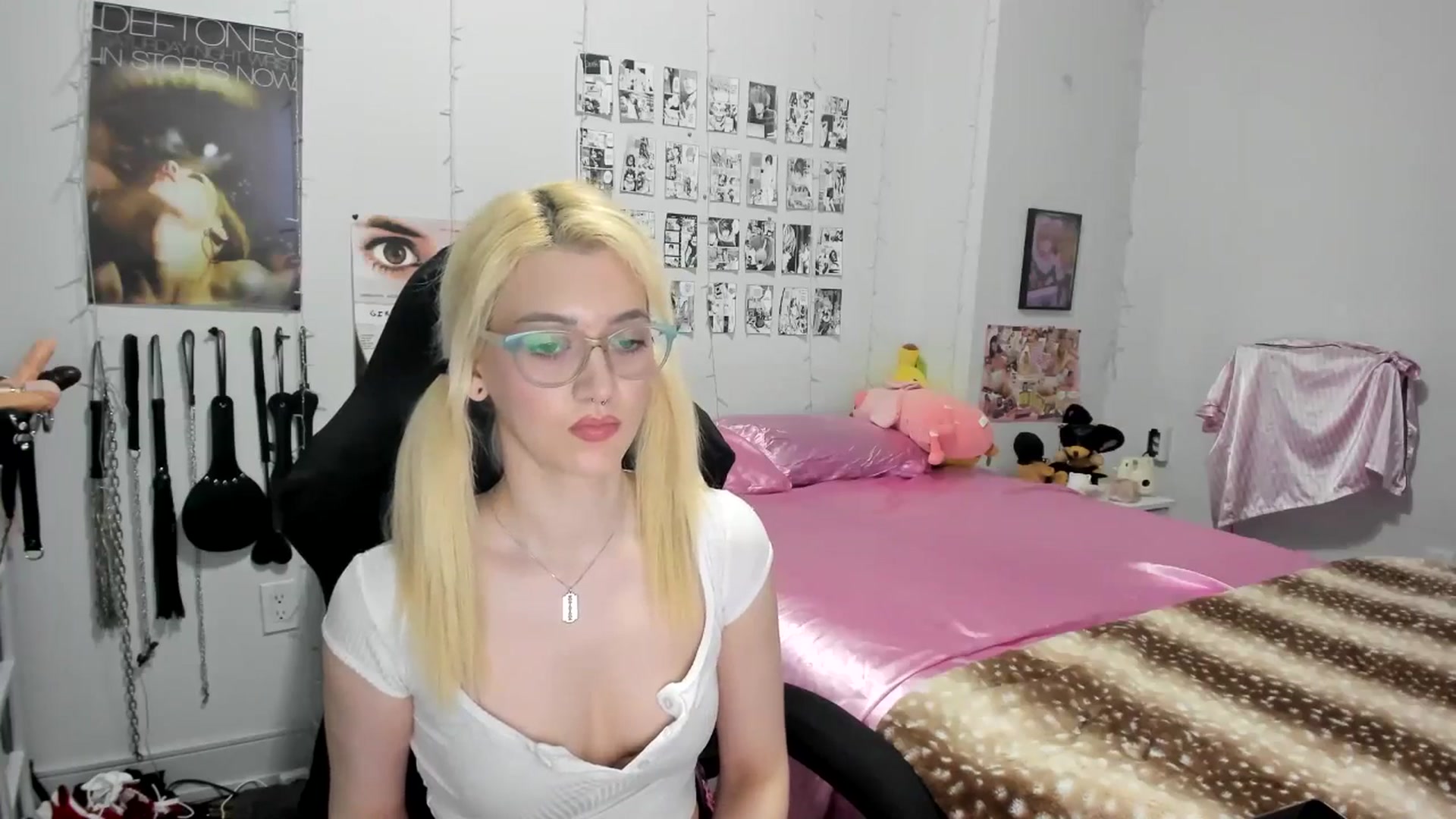 Gallery image thumbnail from AnnaTame's myfreecams stream on, 06/03/2025, 05:18 image 4 of 20