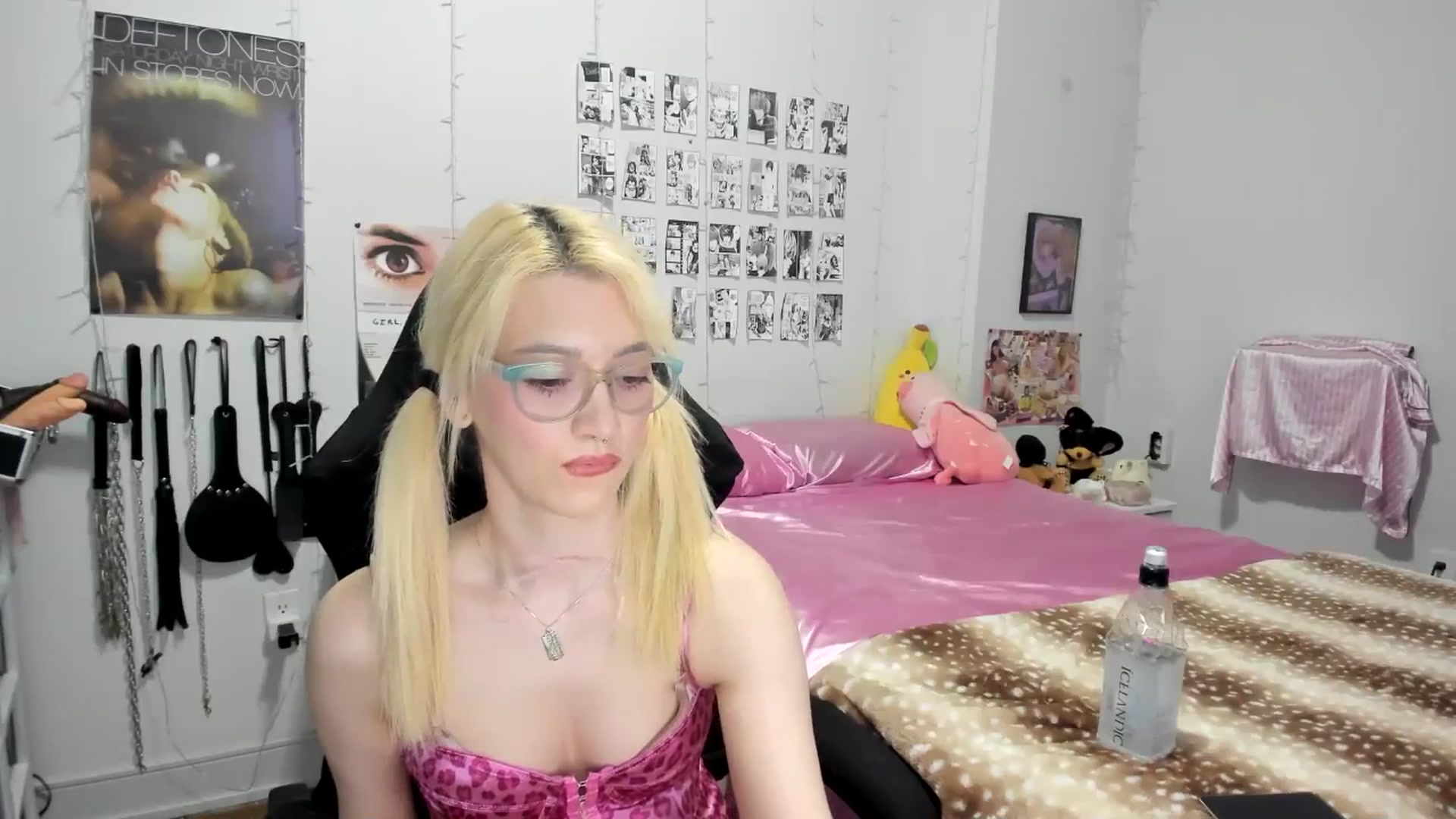 Gallery image thumbnail from AnnaTame's myfreecams stream on, 06/08/2025, 04:55 image 5 of 20