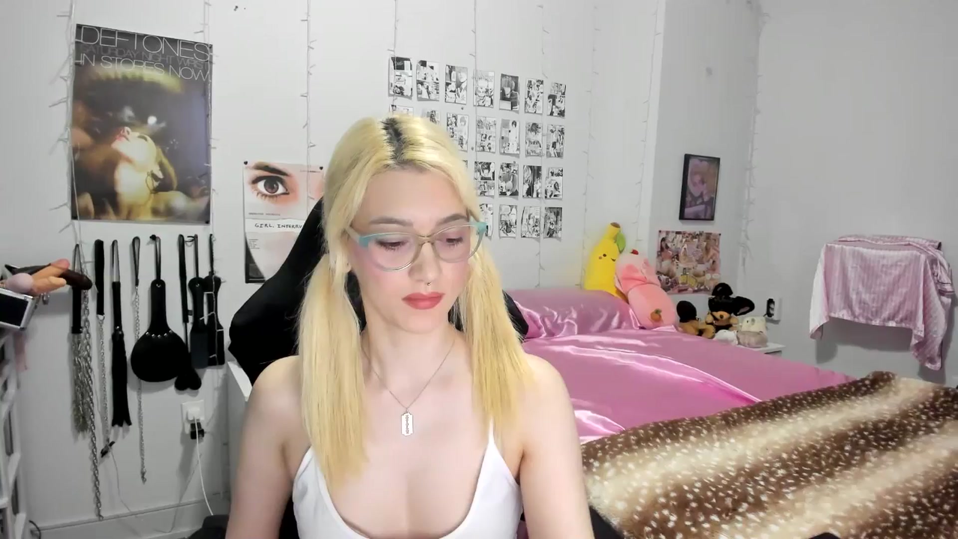 Gallery image thumbnail from AnnaTame's myfreecams stream on, 06/09/2025, 03:14 image 1 of 20