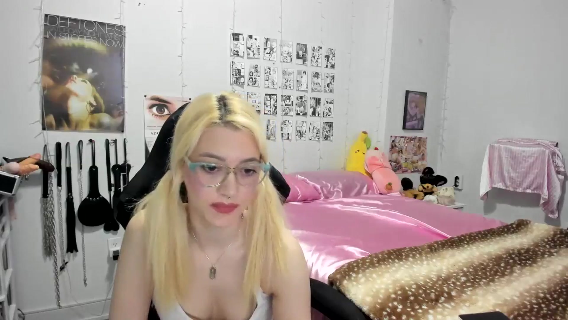 Gallery image thumbnail from AnnaTame's myfreecams stream on, 06/09/2025, 03:14 image 2 of 20