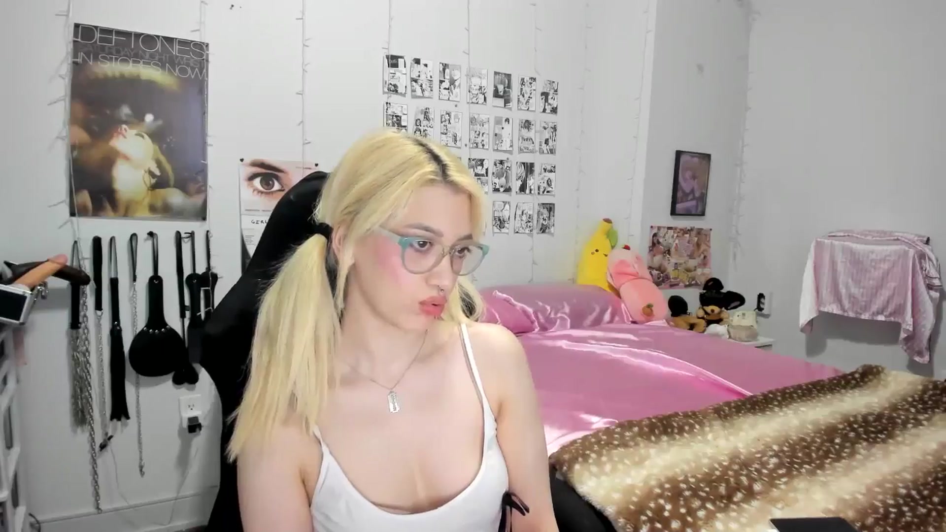 Gallery image thumbnail from AnnaTame's myfreecams stream on, 06/09/2025, 03:14 image 7 of 20