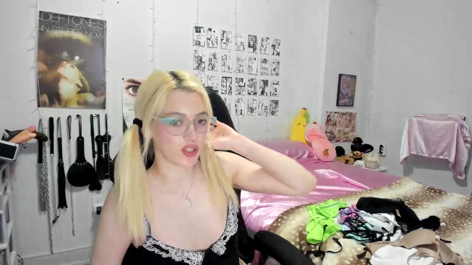 Gallery image thumbnail from AnnaTame's myfreecams stream on, 06/09/2025, 07:35 image 10 of 20