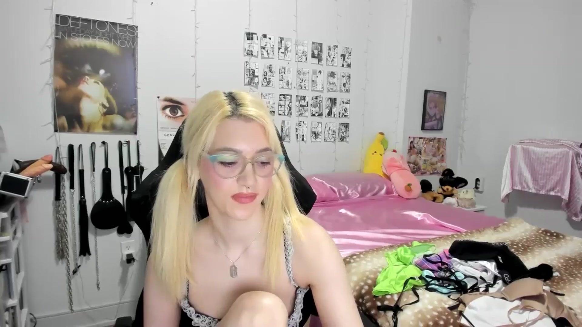 Gallery image thumbnail from AnnaTame's myfreecams stream on, 06/09/2025, 07:35 image 9 of 20