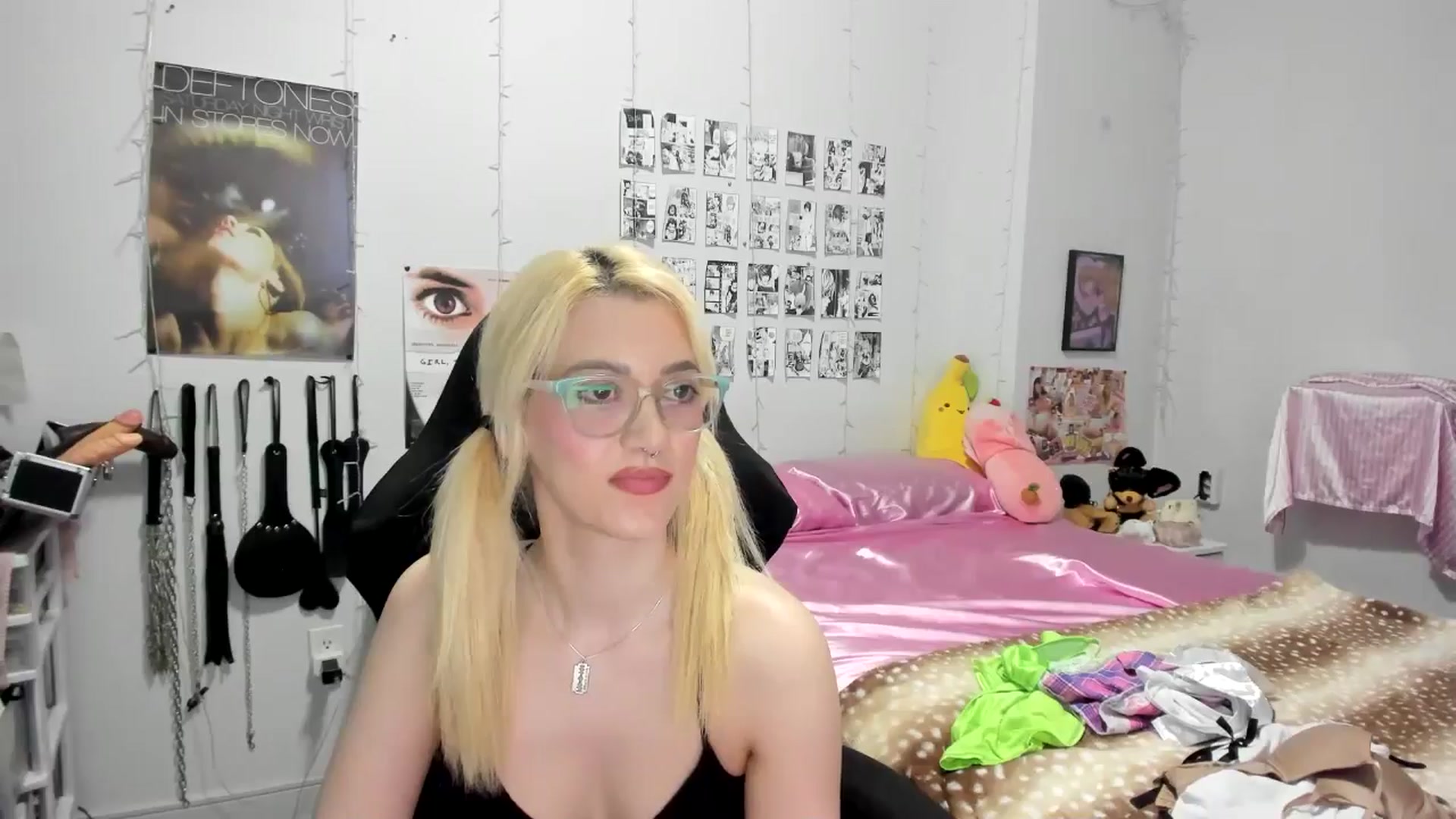 Gallery image thumbnail from AnnaTame's myfreecams stream on, 06/09/2025, 07:35 image 6 of 20