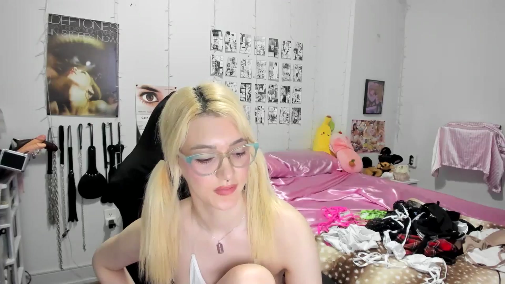 Gallery image thumbnail from AnnaTame's myfreecams stream on, 06/09/2025, 08:38 image 9 of 20