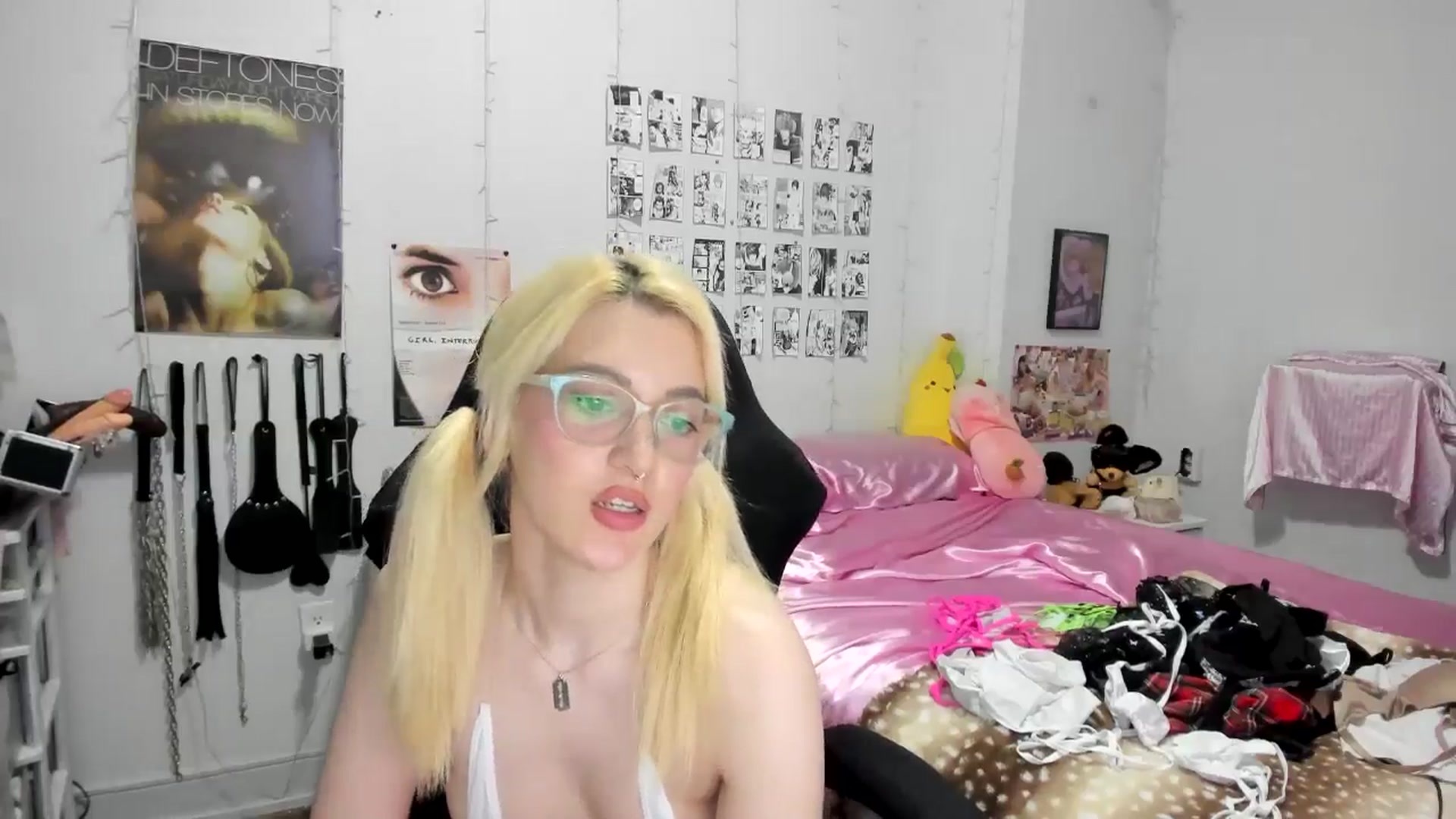 Gallery image thumbnail from AnnaTame's myfreecams stream on, 06/09/2025, 08:38 image 4 of 20