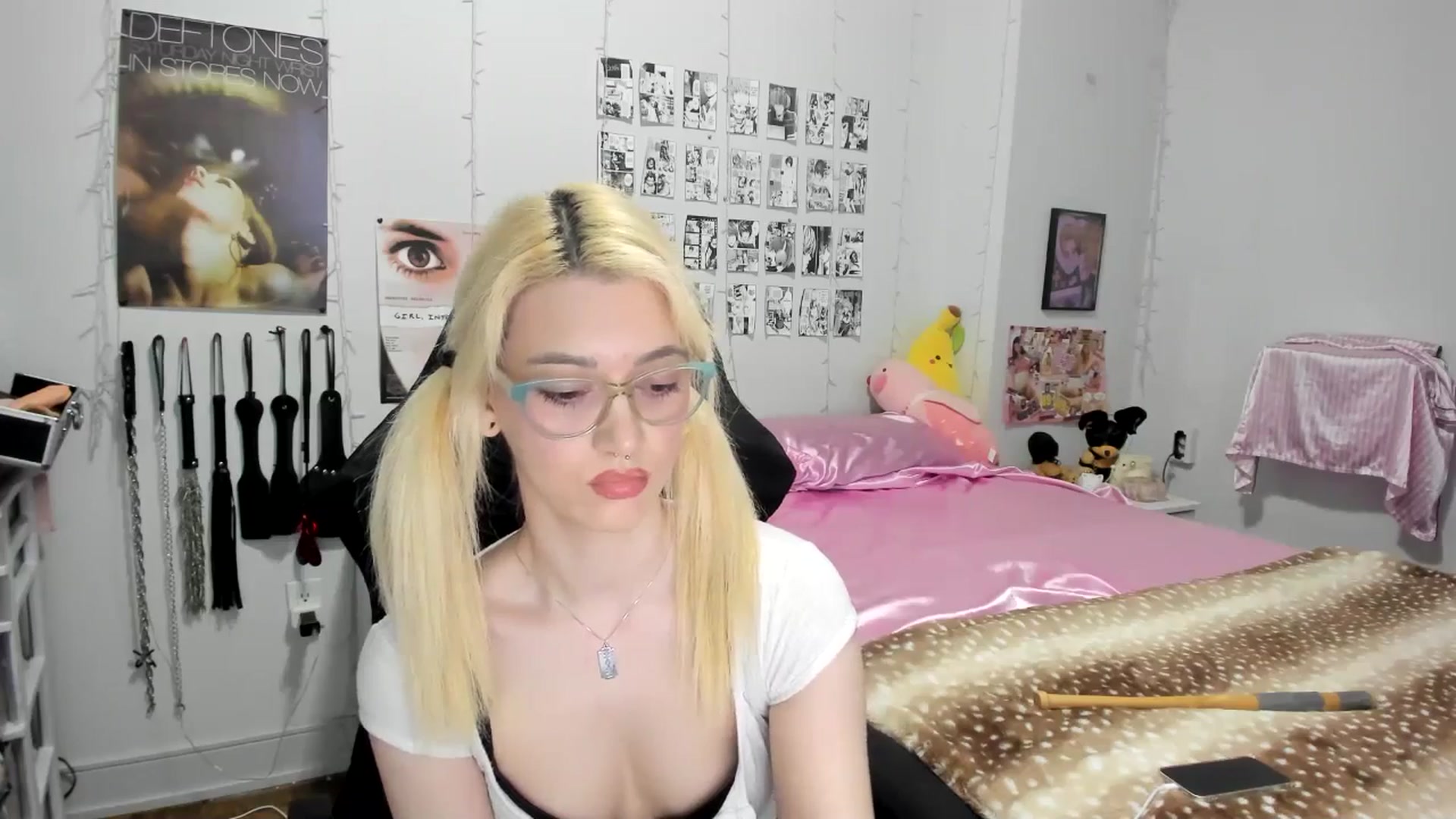Gallery image thumbnail from AnnaTame's myfreecams stream on, 06/11/2025, 03:54 image 16 of 20