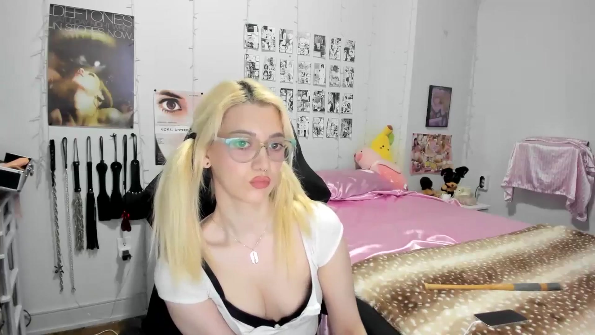 Gallery image thumbnail from AnnaTame's myfreecams stream on, 06/11/2025, 03:54 image 17 of 20