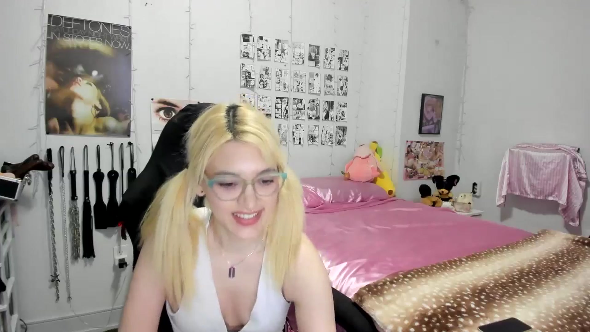 Gallery image thumbnail from AnnaTame's myfreecams stream on, 06/13/2025, 05:52 image 12 of 20