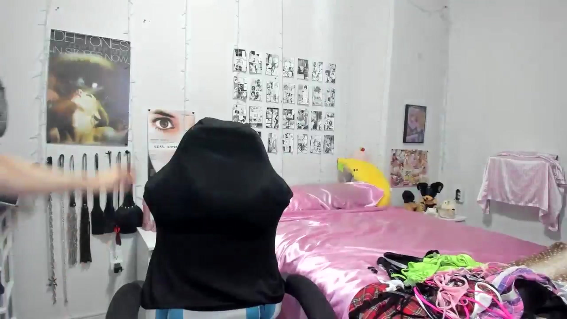 Gallery image thumbnail from AnnaTame's myfreecams stream on, 06/14/2025, 07:11 image 4 of 20