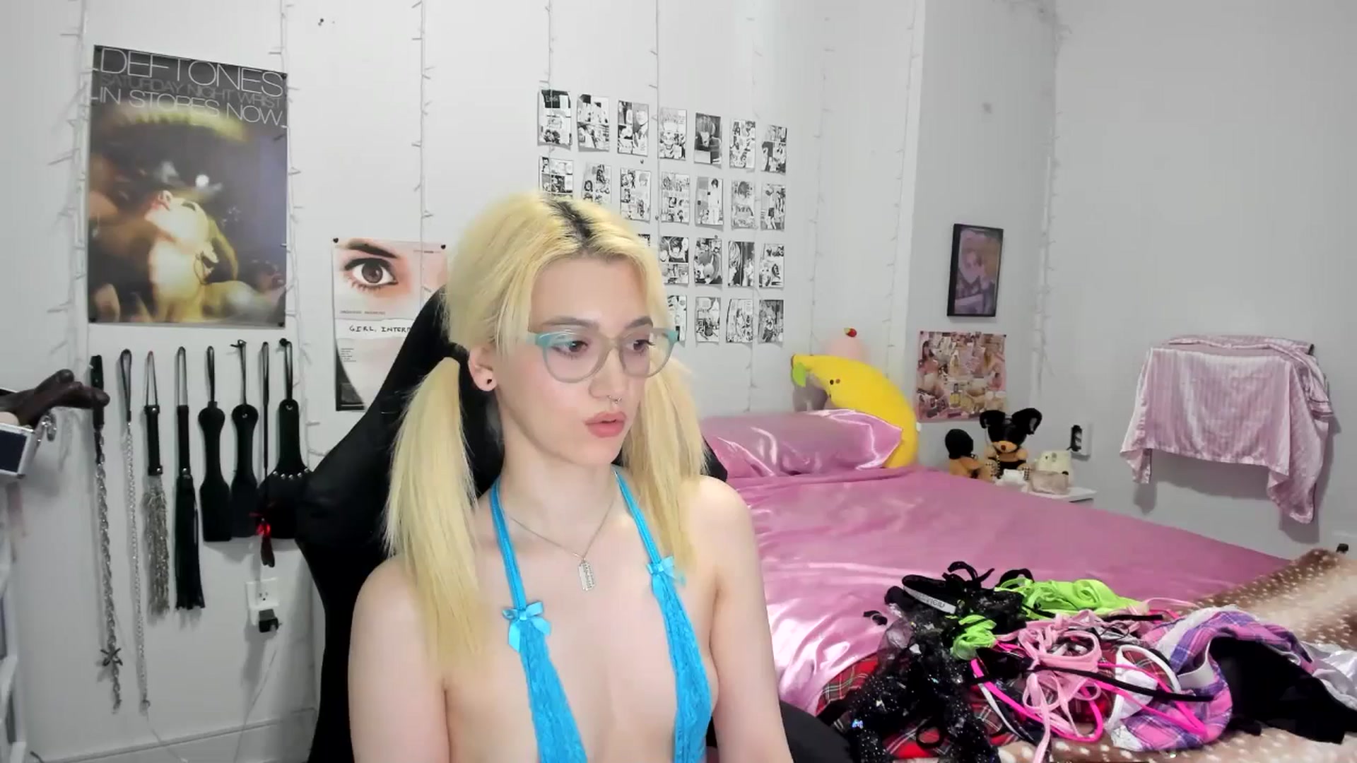 Gallery image thumbnail from AnnaTame's myfreecams stream on, 06/14/2025, 07:48 image 3 of 20